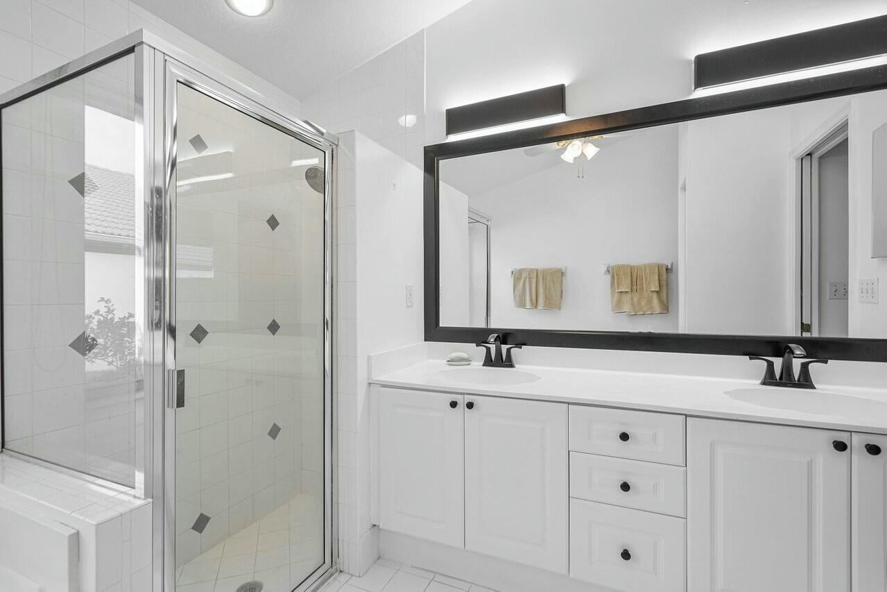 WELLINGTONS EDGE PAR 76 P - Residential