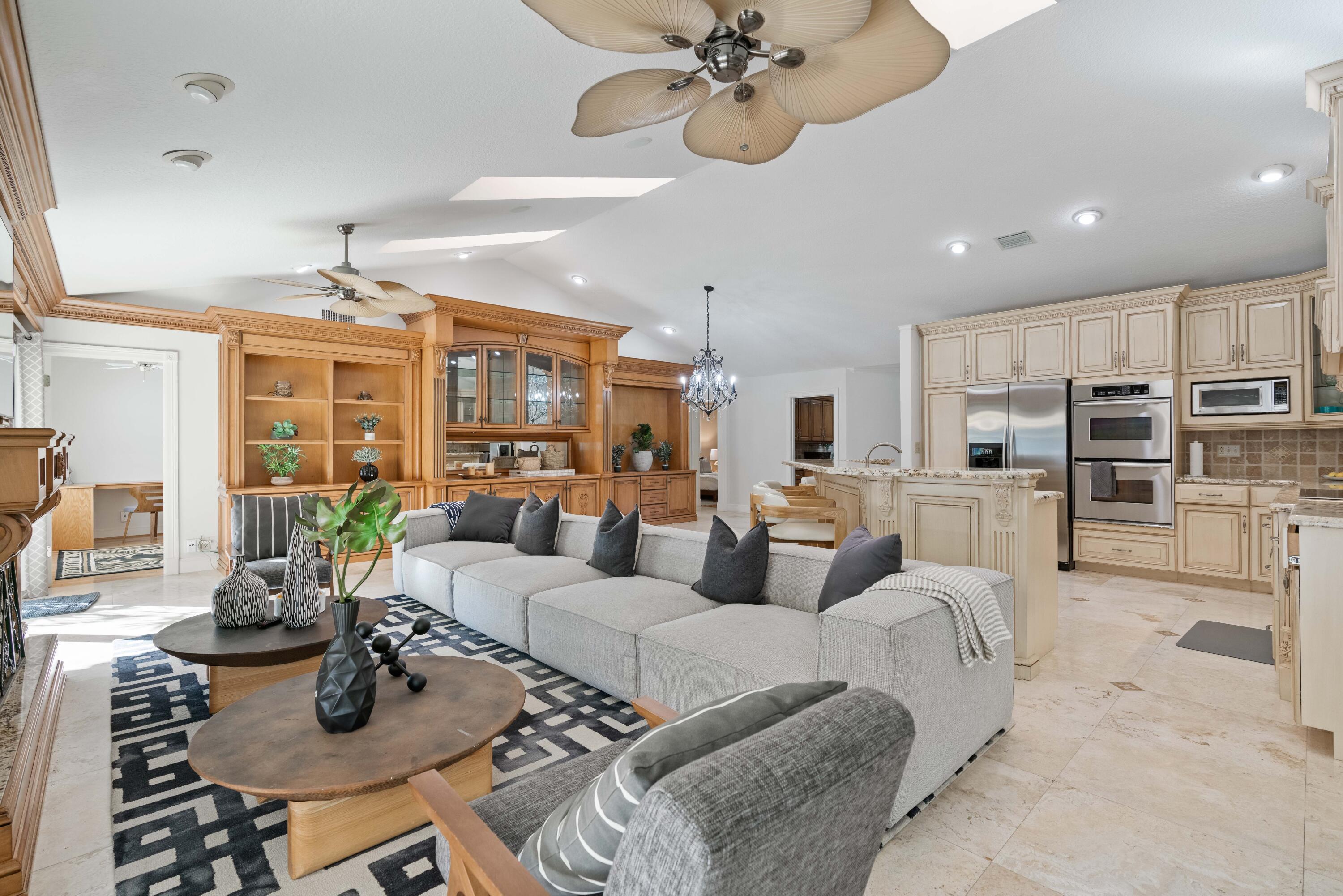 PALM BEACH LAKE WORTH ESTATES 2 - Residential