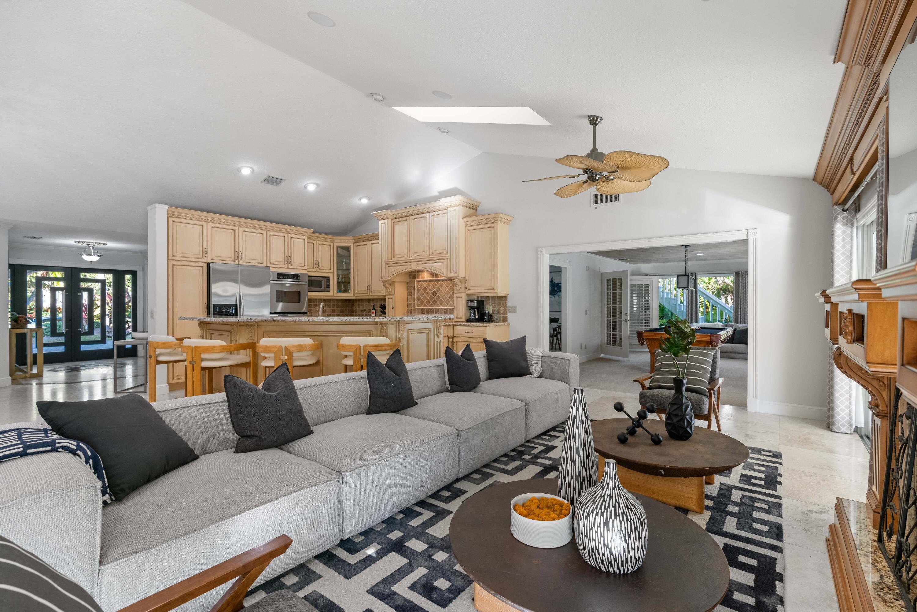 PALM BEACH LAKE WORTH ESTATES 2 - Residential