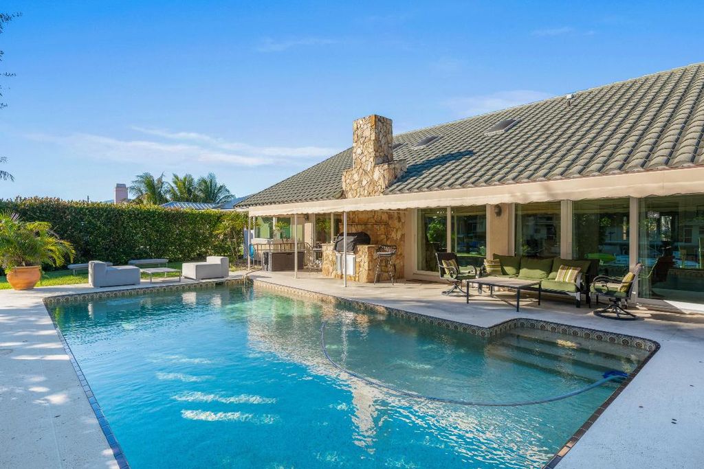 Photo of 126 Anchorage Drive S, North Palm Beach, FL 33408 (MLS # R11158006)