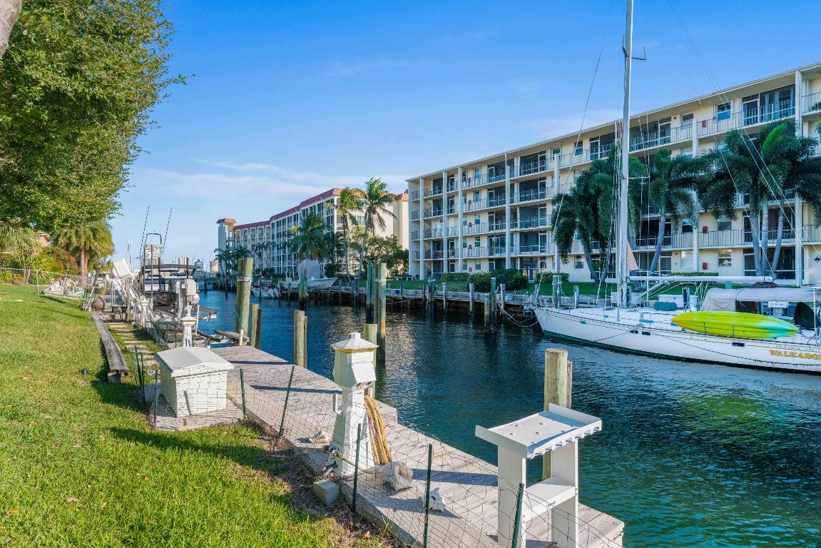 126 Anchorage Drive S