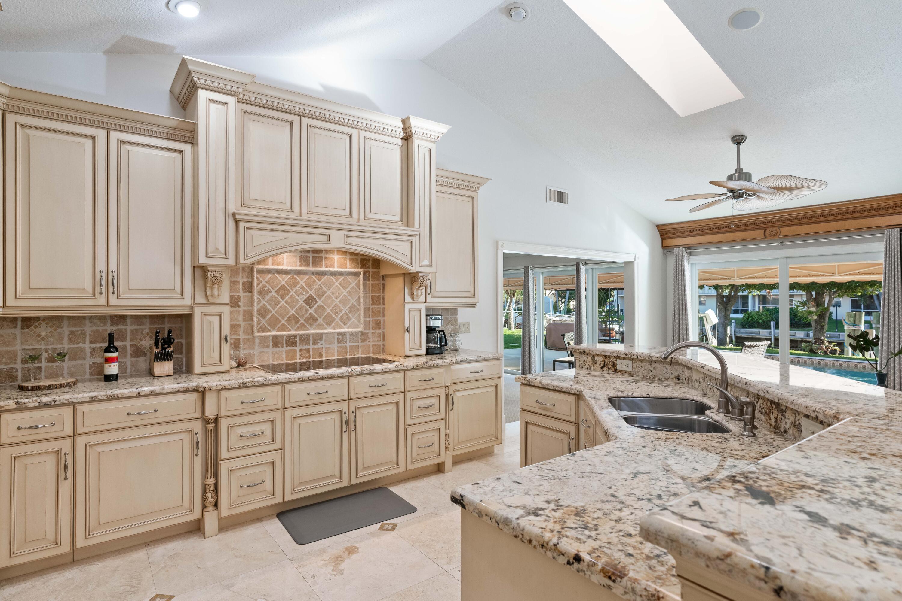 PALM BEACH LAKE WORTH ESTATES 2 - Residential