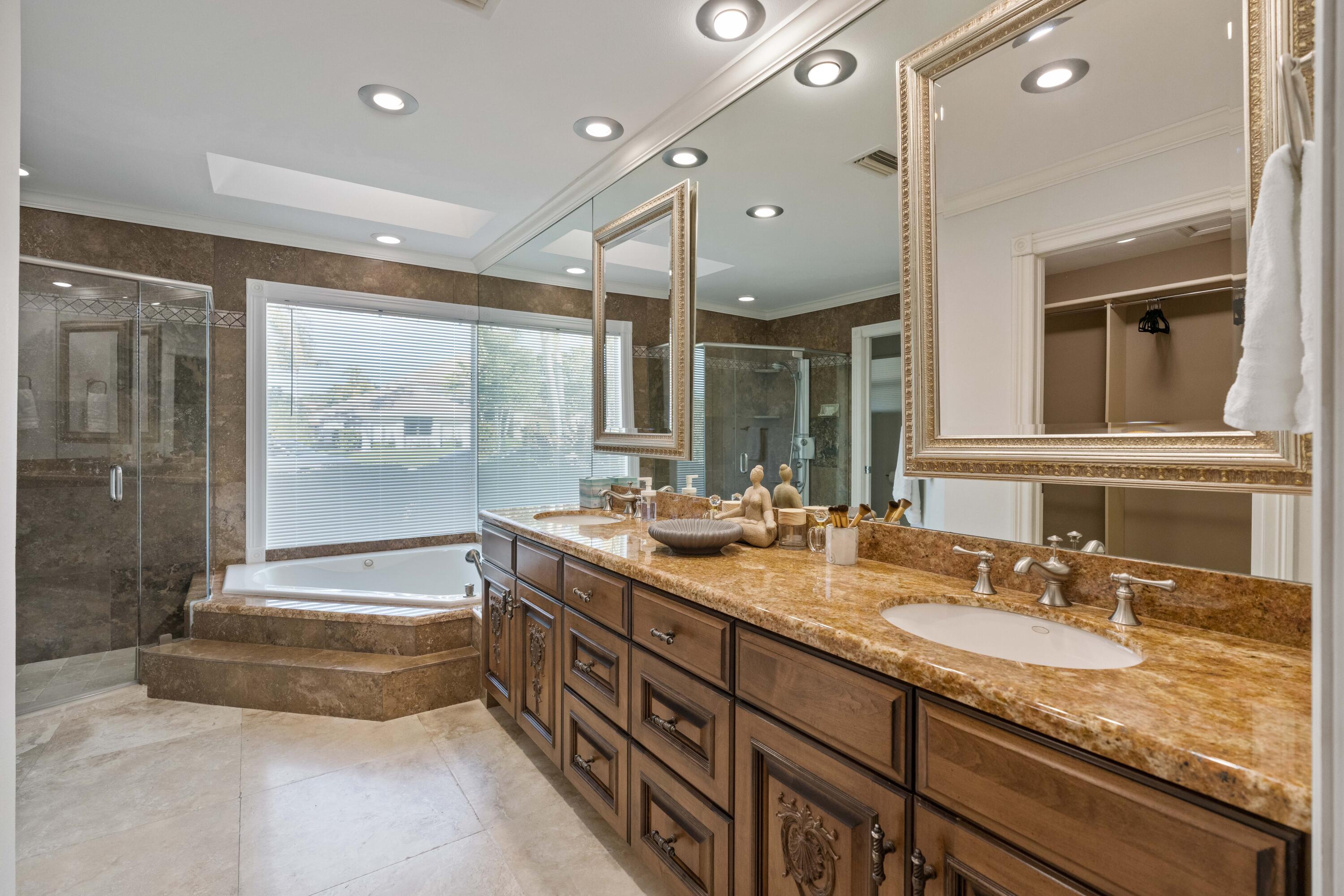 PALM BEACH LAKE WORTH ESTATES 2 - Residential