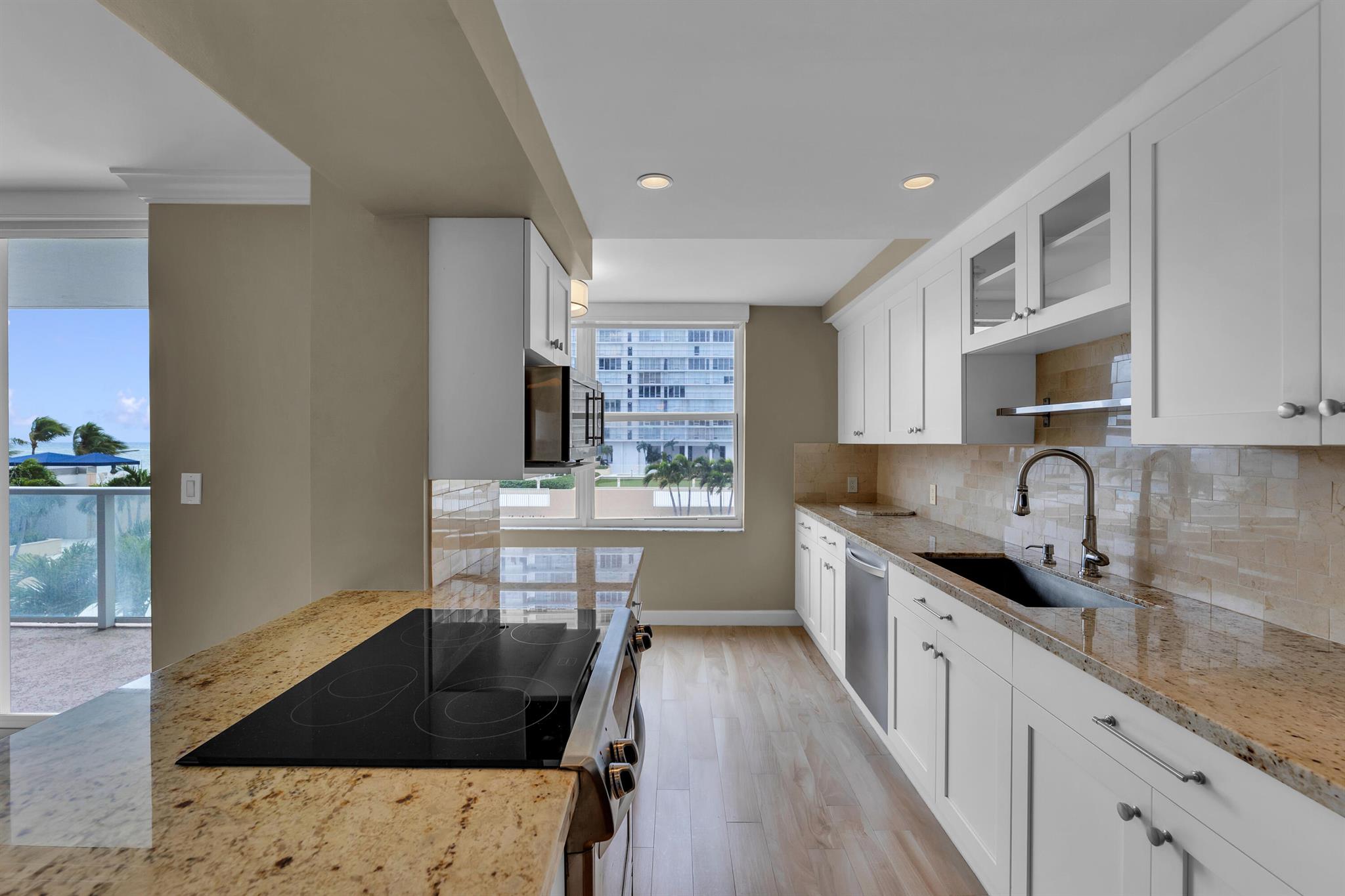 4300 N Ocean Boulevard 2k