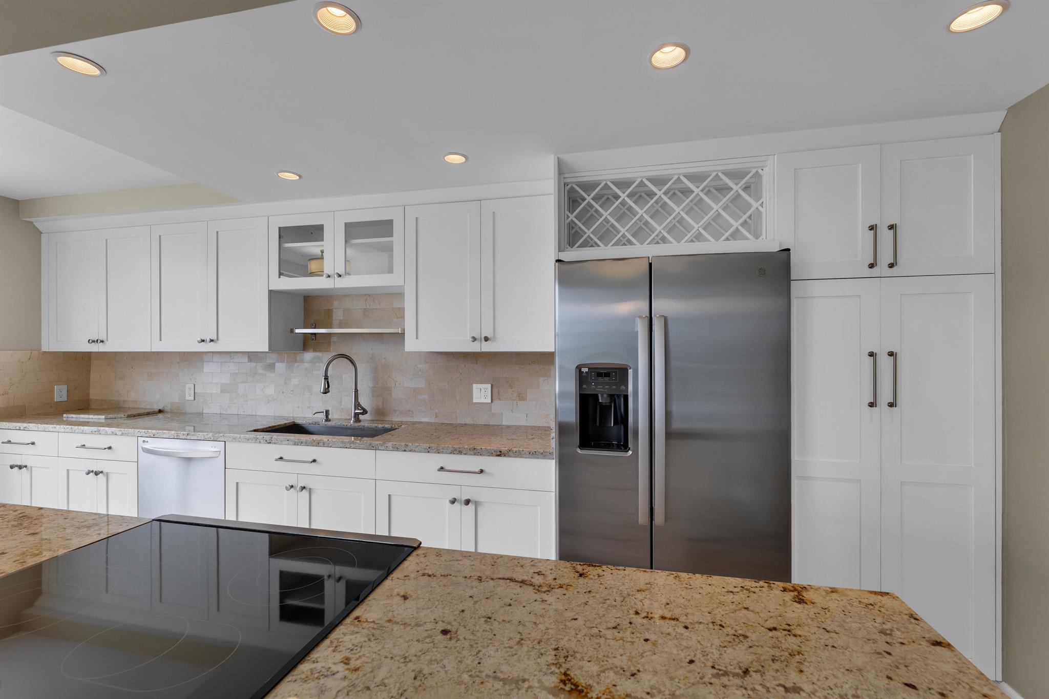 4300 N Ocean Boulevard 2k