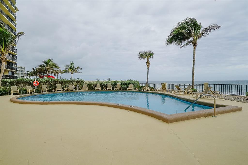 Ocean Towers South - Residential