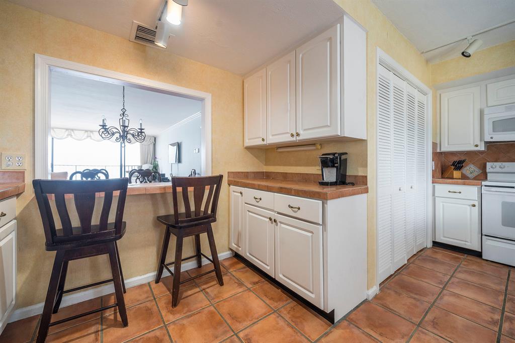 Ocean Towers South - Residential