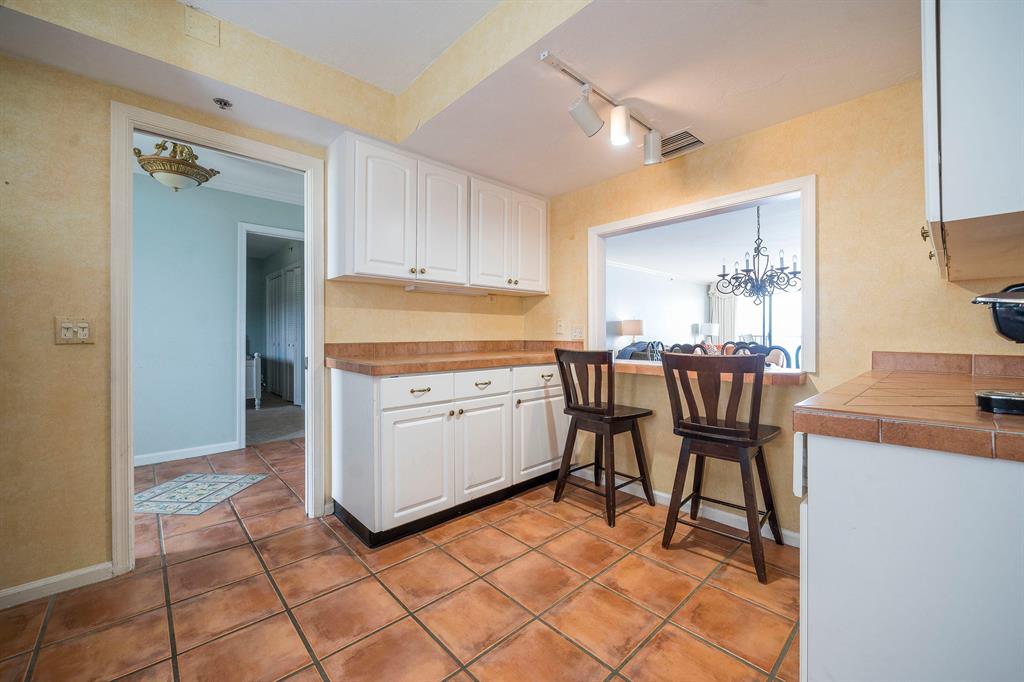 Ocean Towers South - Residential