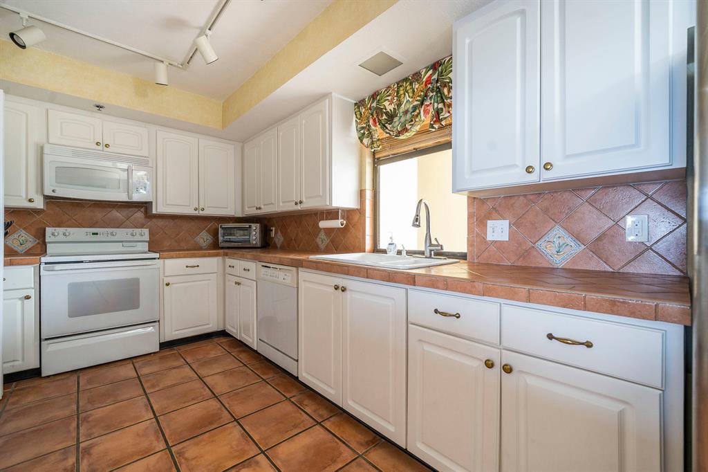 Ocean Towers South - Residential