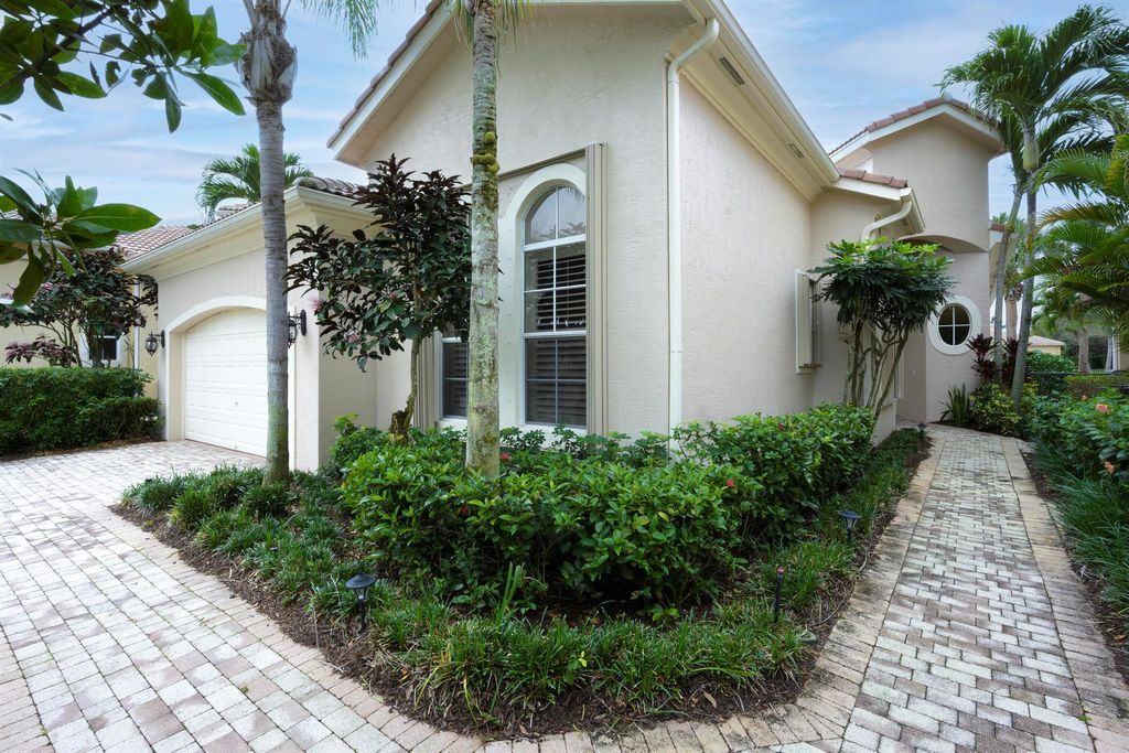 Photo of 235 Andalusia Drive, Palm Beach Gardens, FL 33418 (MLS # R10961454)
