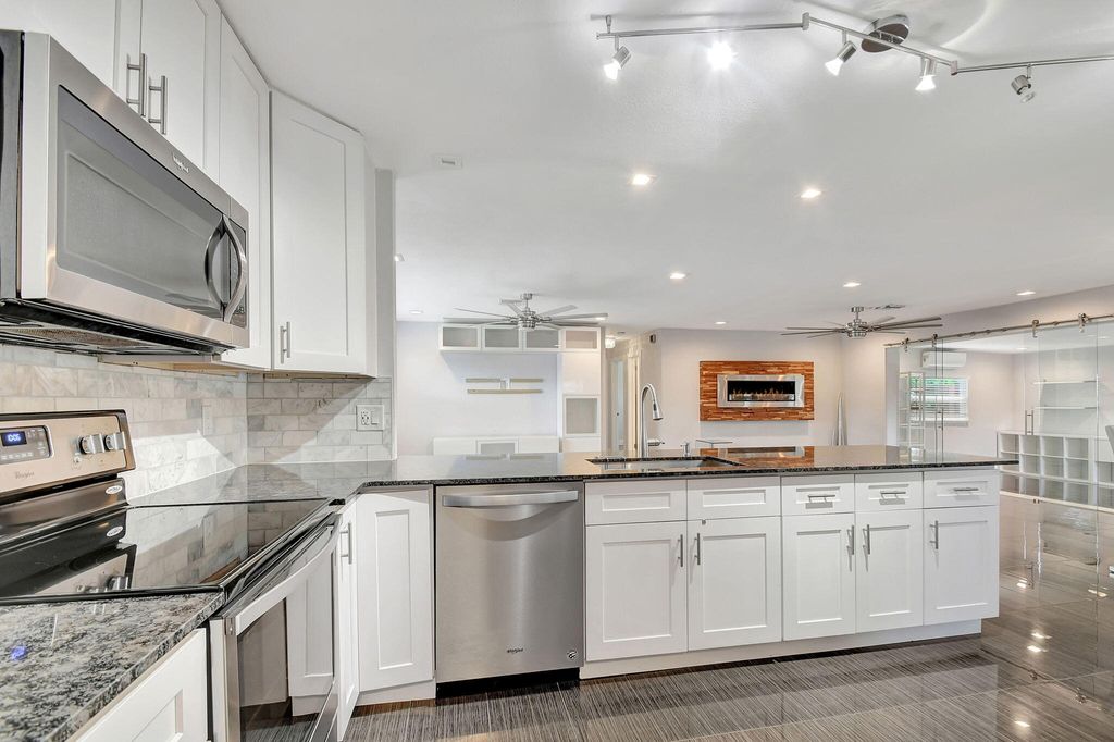 Photo of 2325 SW 11th Street, Boynton Beach, FL 33426 (MLS # R11017259)