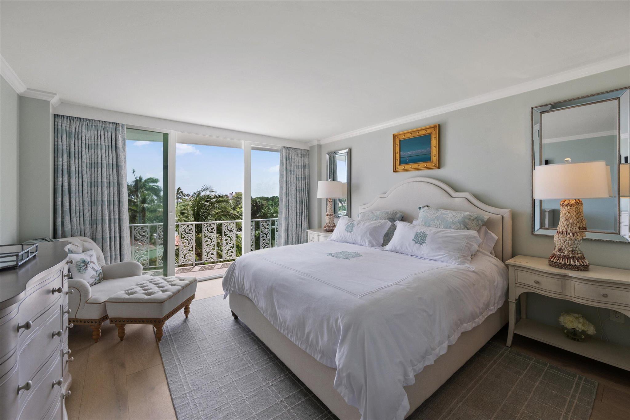 Melbourne House - Residential