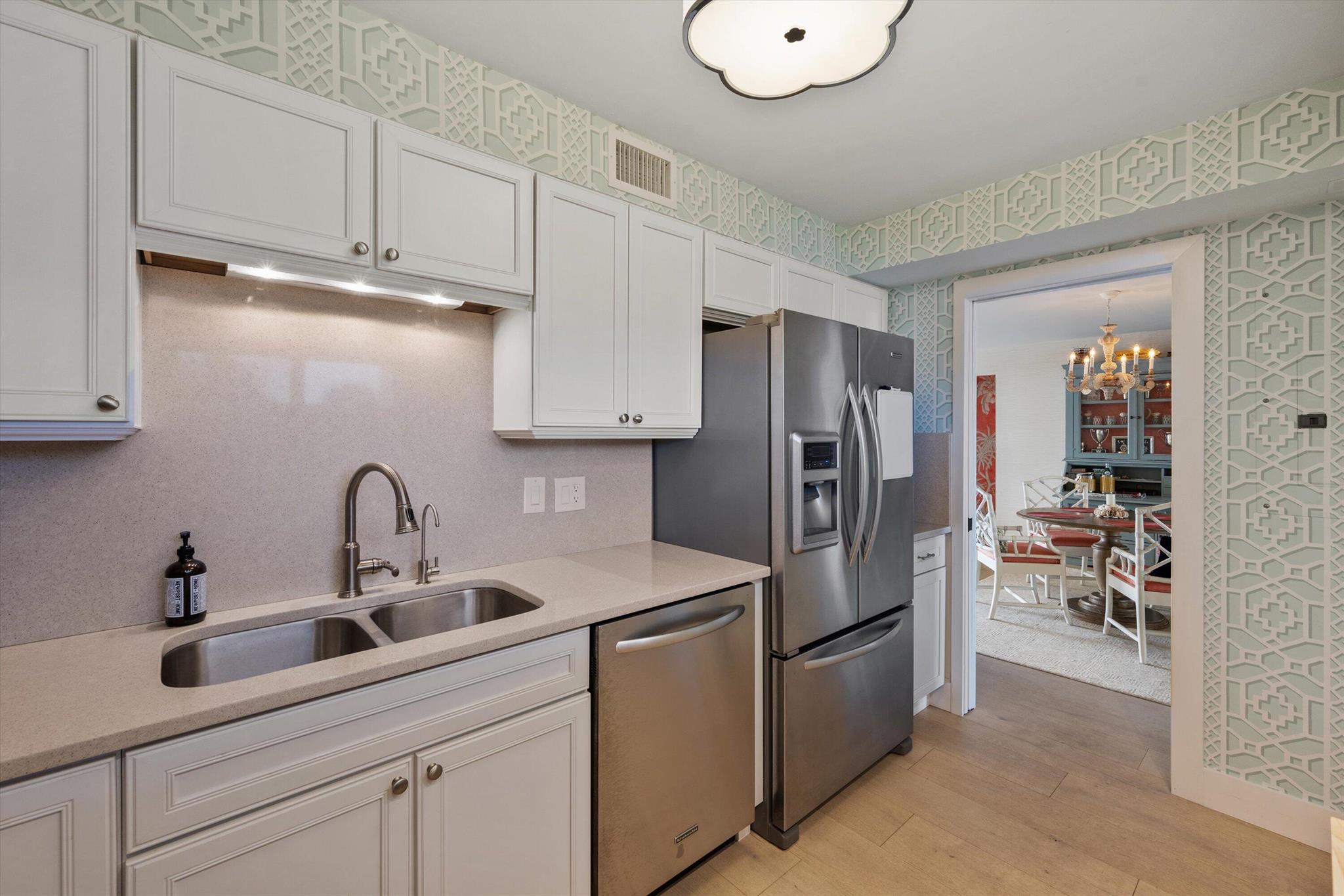 Melbourne House - Residential