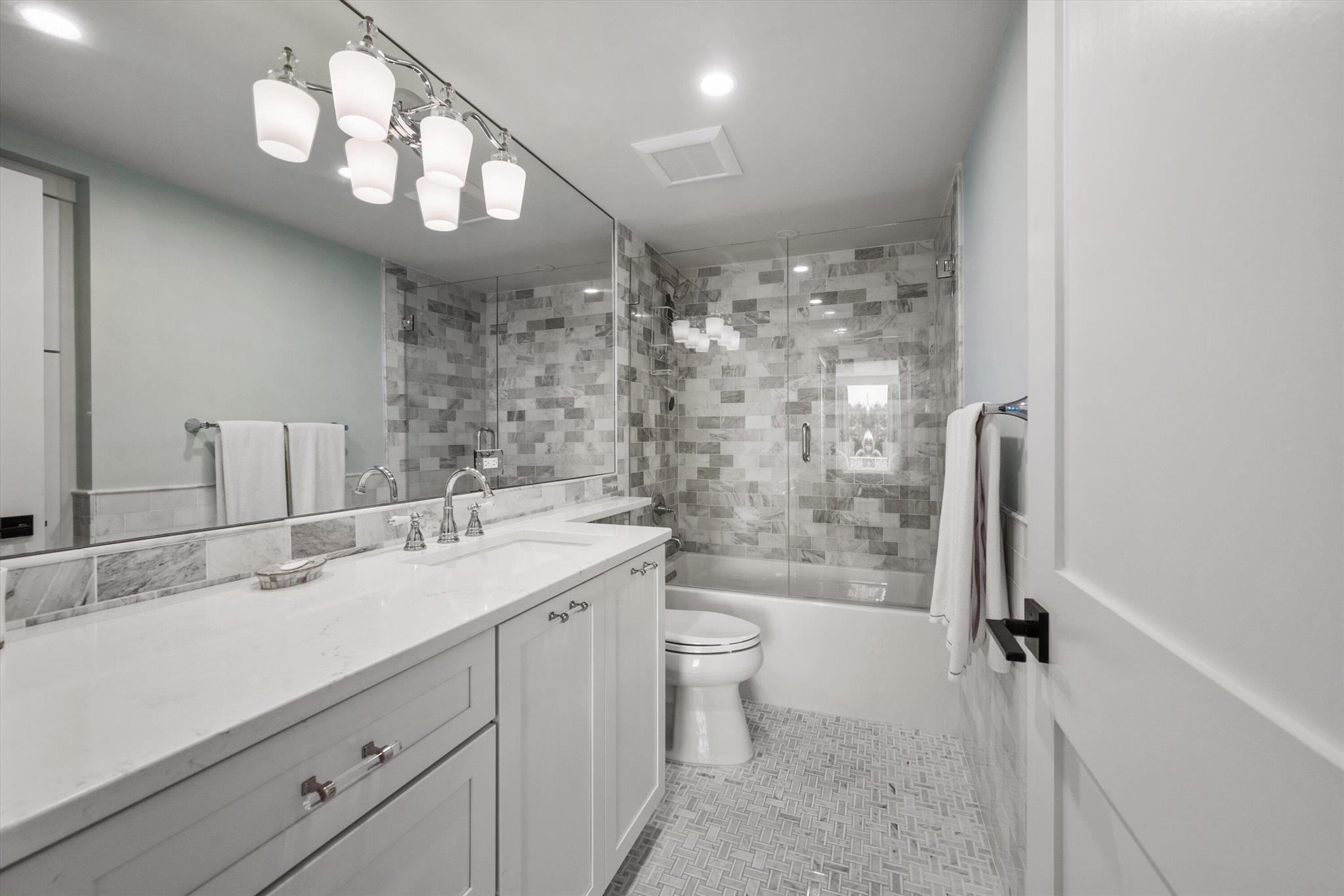 Melbourne House - Residential