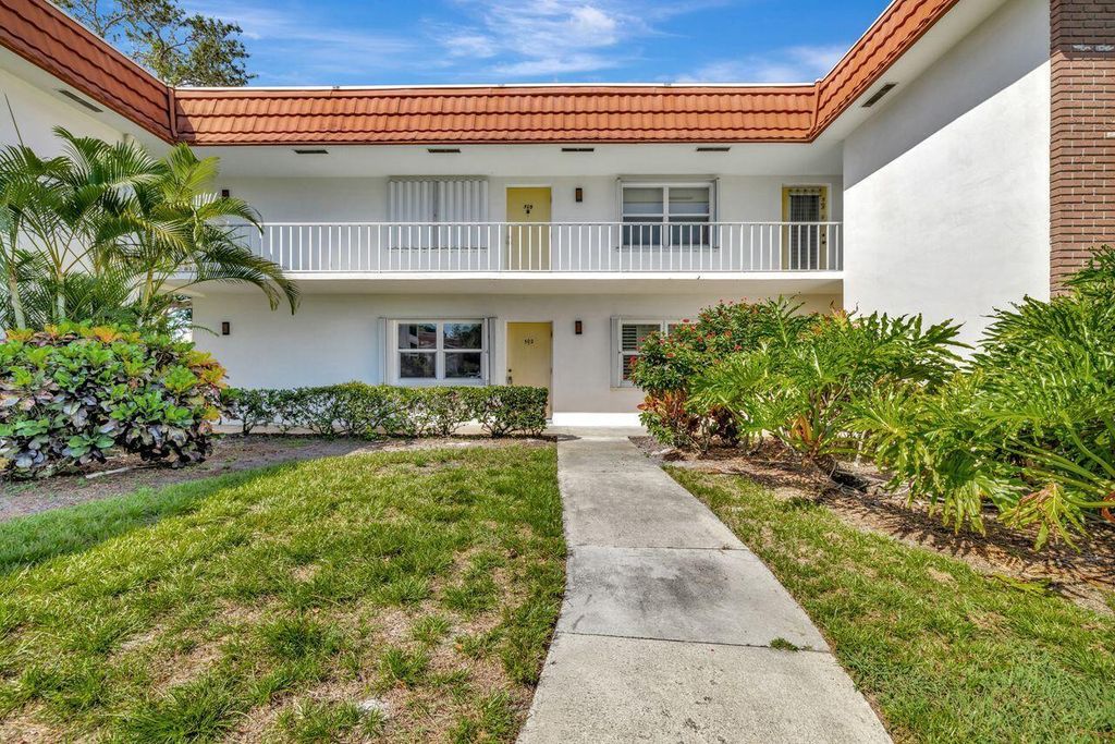 Photo of 1225 NW 21st Street #5-502, Stuart, FL 34994 (MLS # R11109168)
