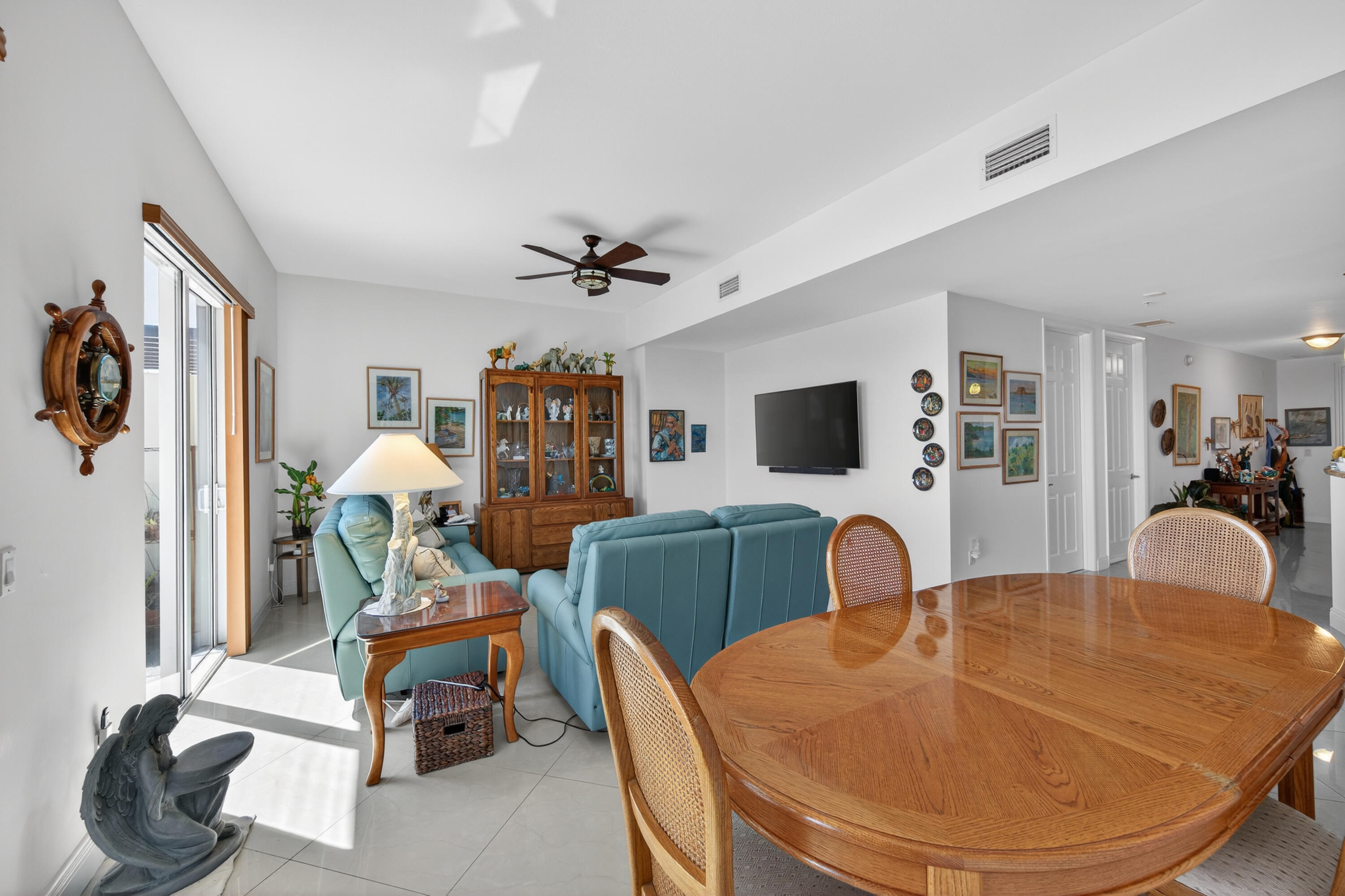 WILTON STATION RES CONDO - Residential