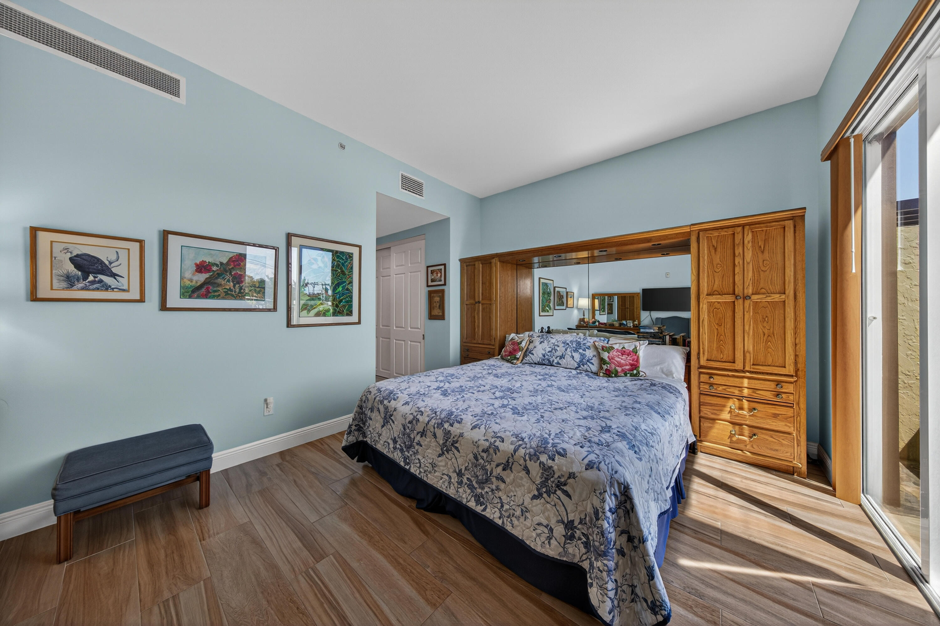 WILTON STATION RES CONDO - Residential