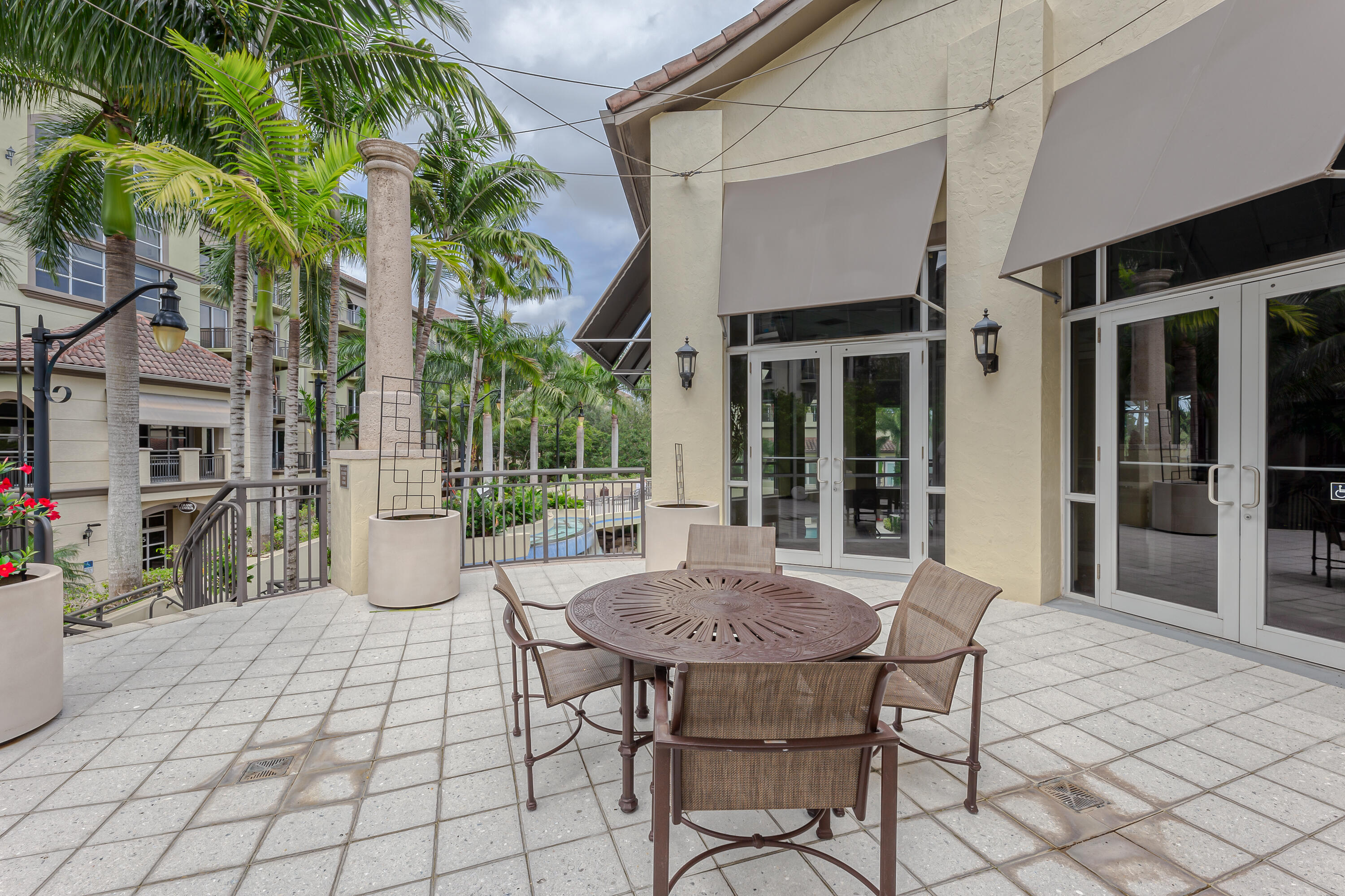 WILTON STATION RES CONDO - Residential