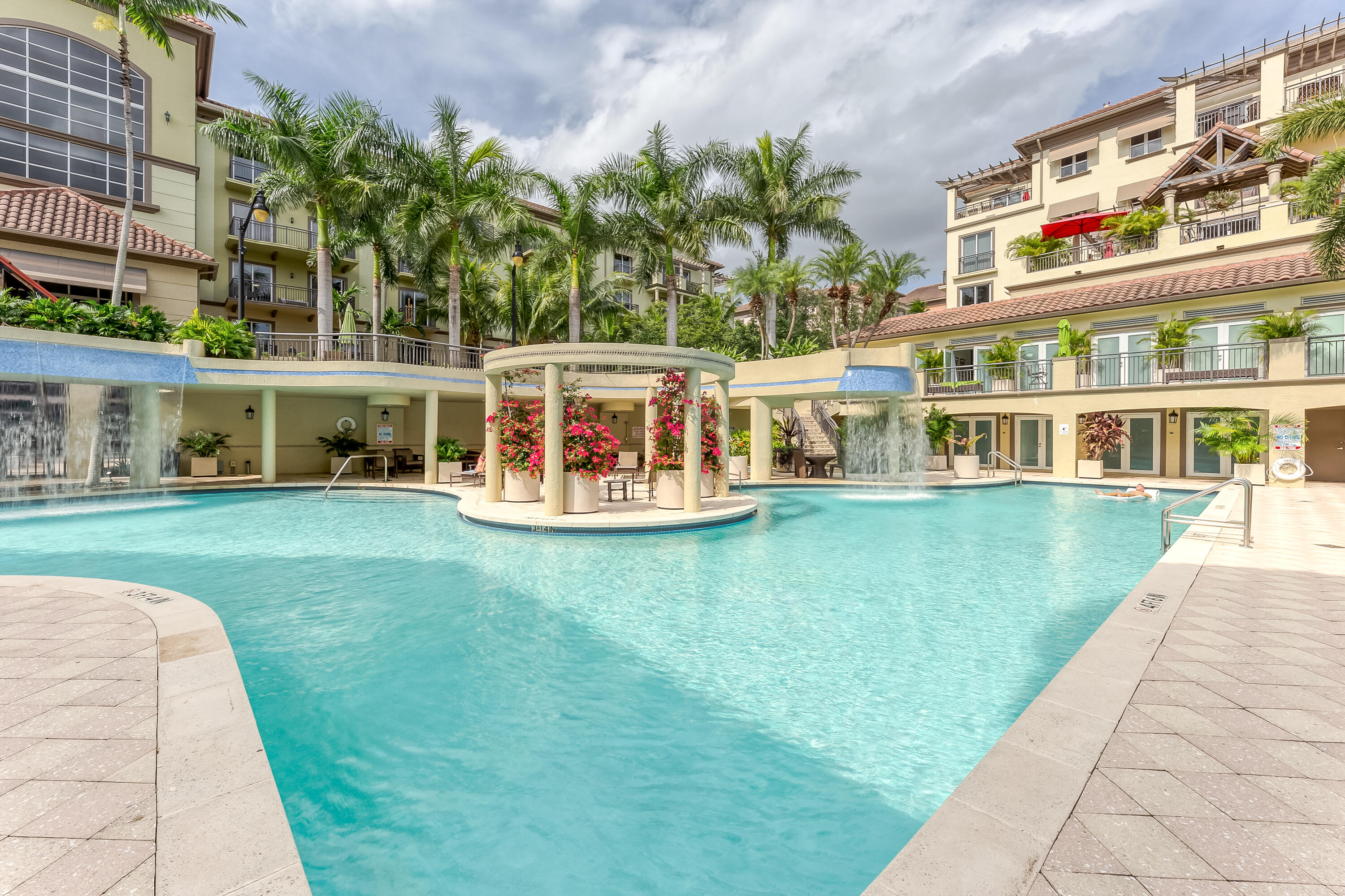 WILTON STATION RES CONDO - Residential