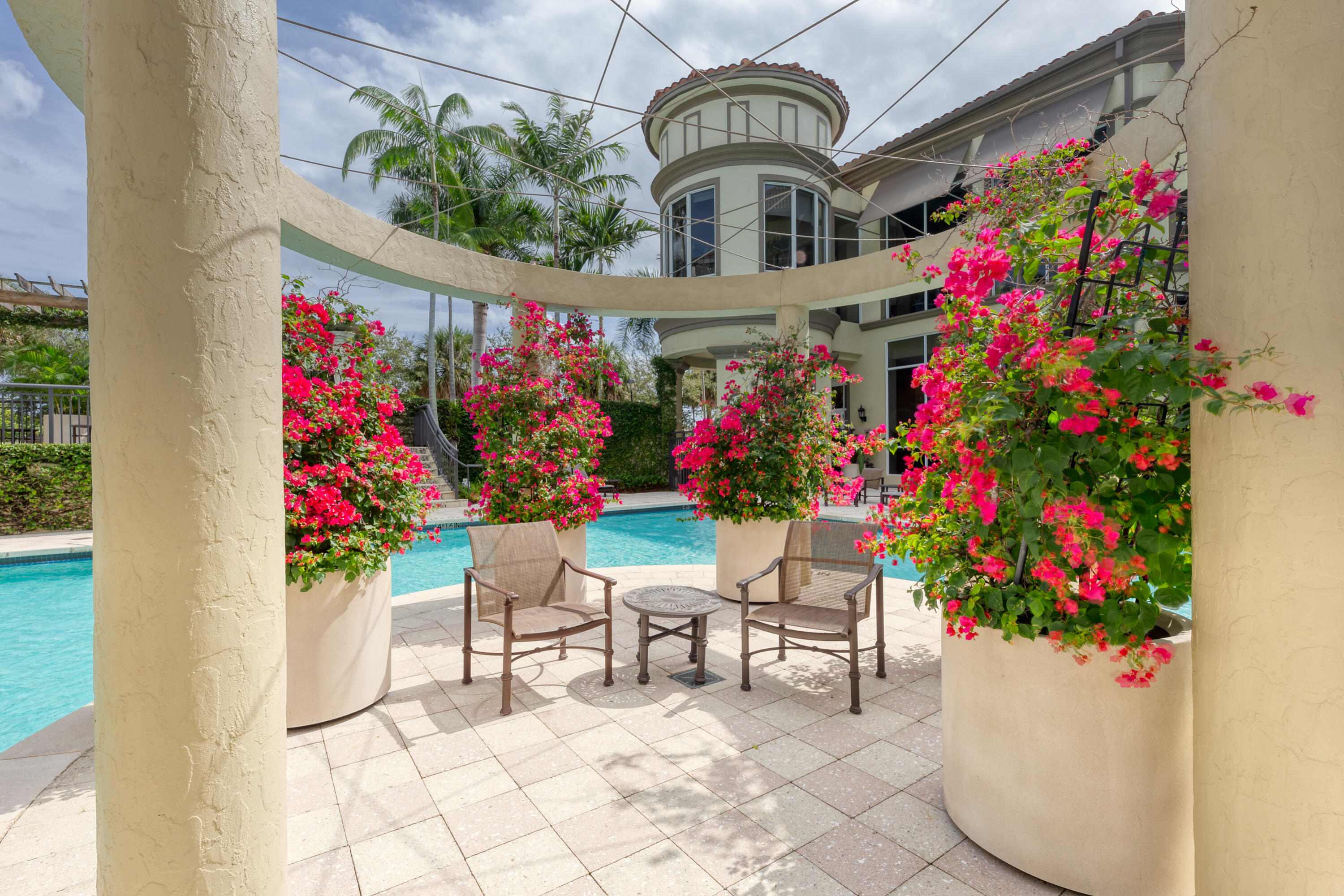 WILTON STATION RES CONDO - Residential