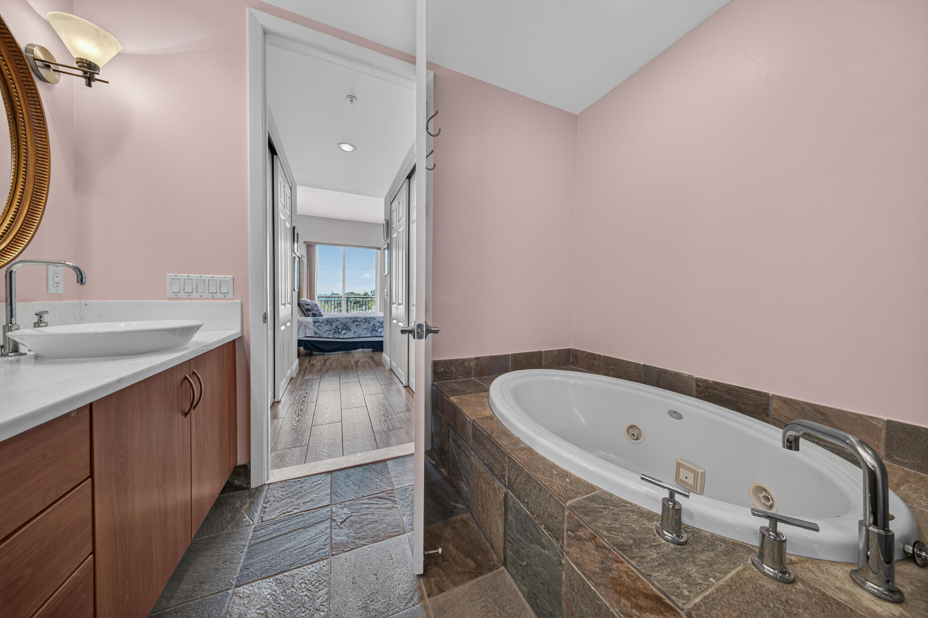 WILTON STATION RES CONDO - Residential