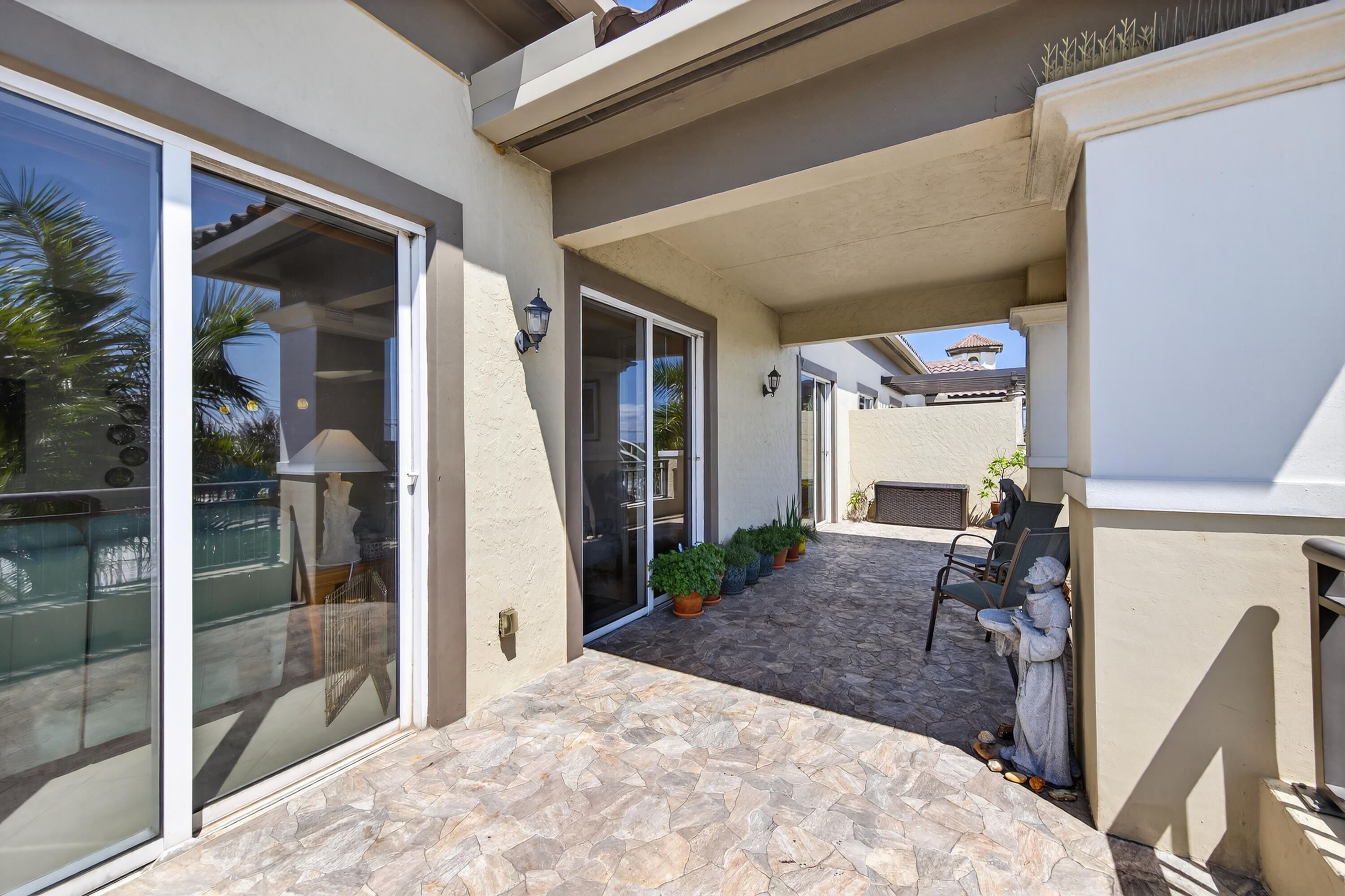 WILTON STATION RES CONDO - Residential