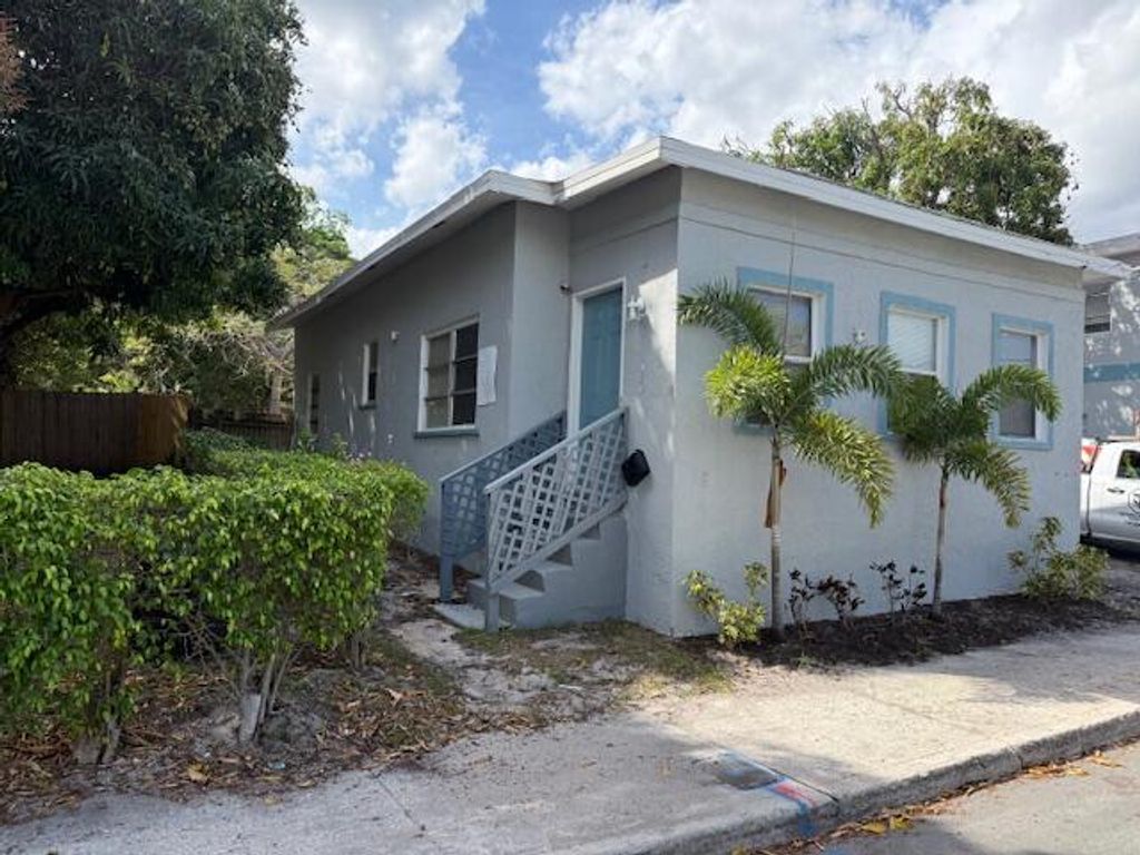 Photo of 1909 Division Ave, West Palm Beach, FL 33407 (MLS # B26001100)