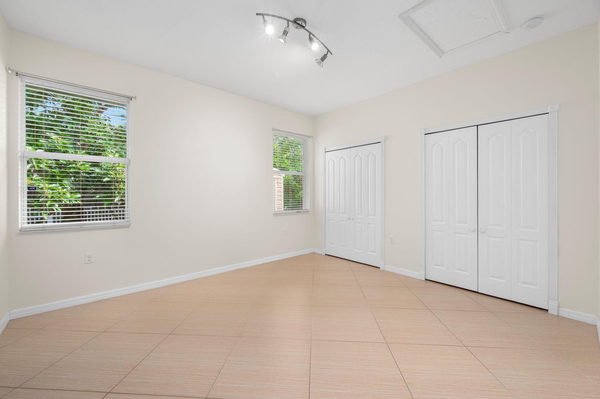 PORT ST LUCIE SECTION  22 - Residential Lease