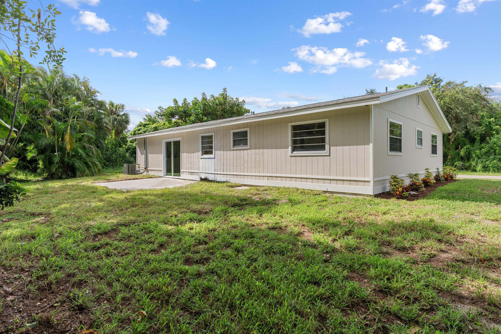 SEBASTIAN HIGHLANDS UNIT - Residential