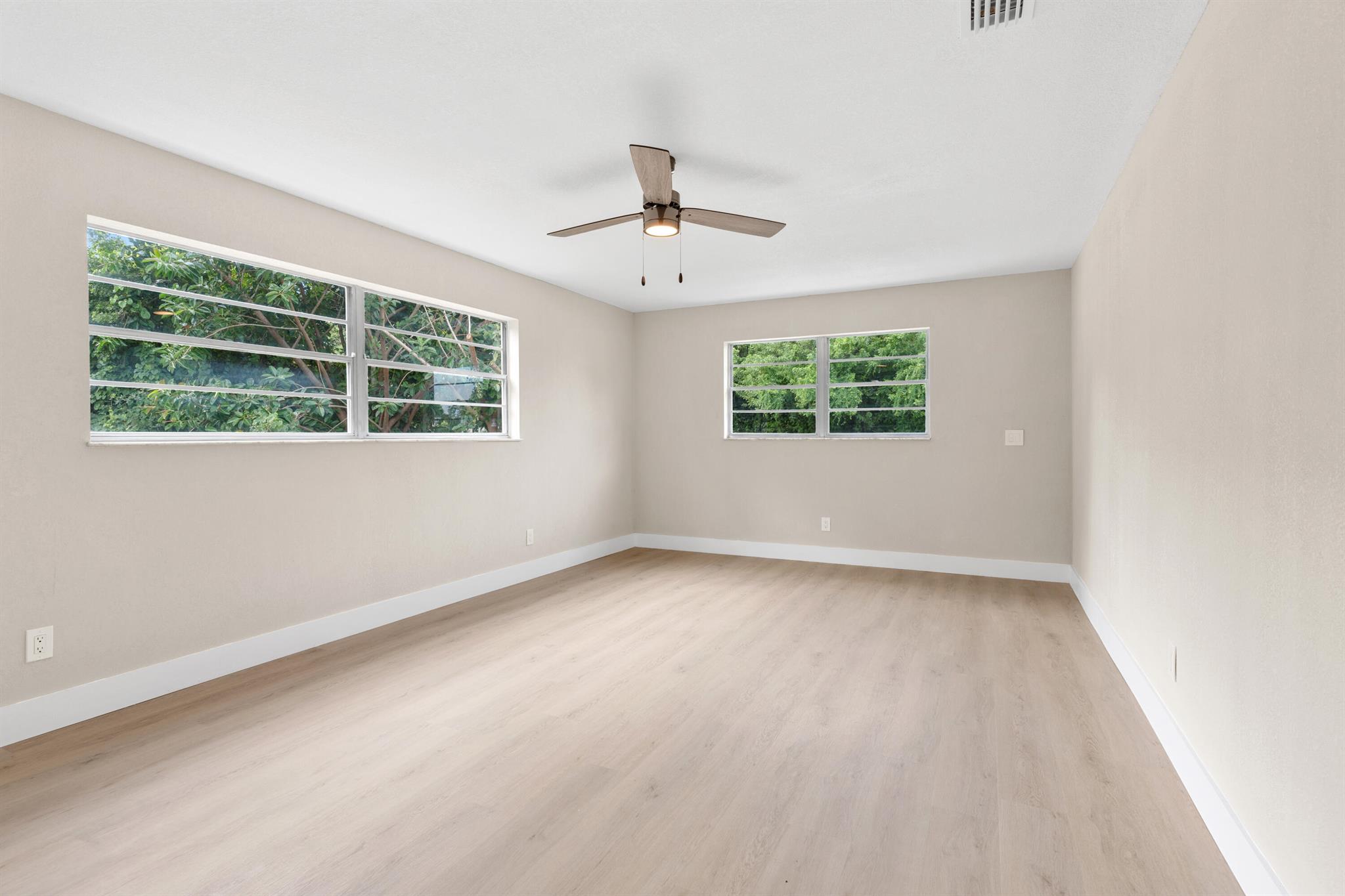 SEBASTIAN HIGHLANDS UNIT - Residential