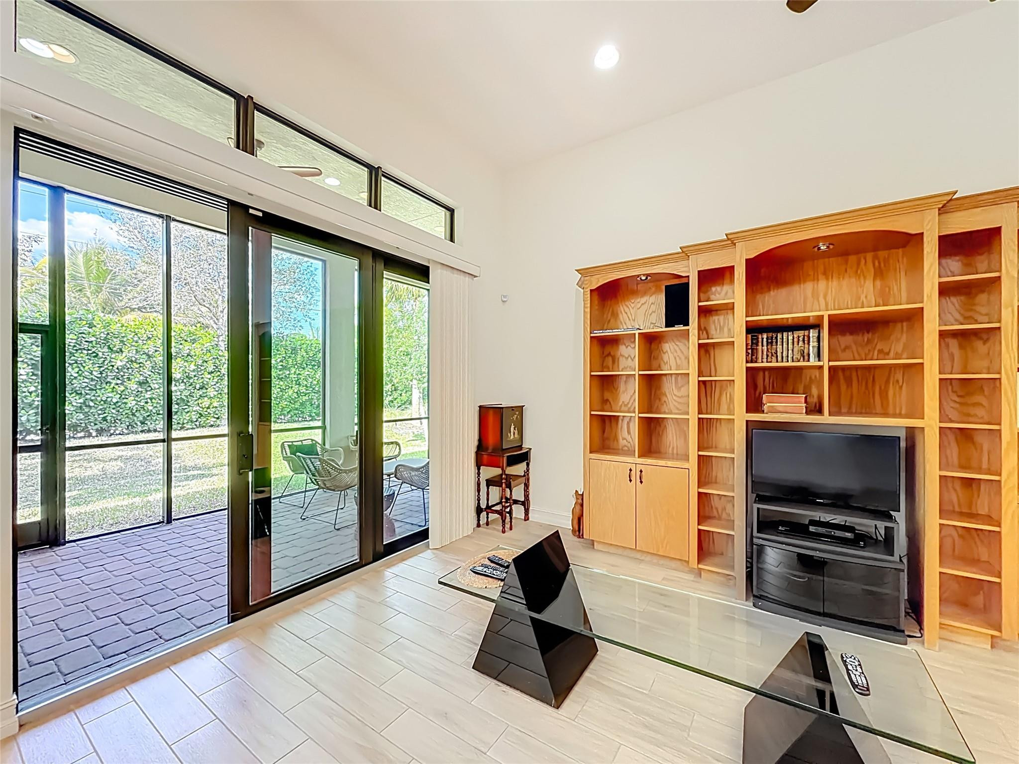 Parkland Royale 182-60 B - Residential