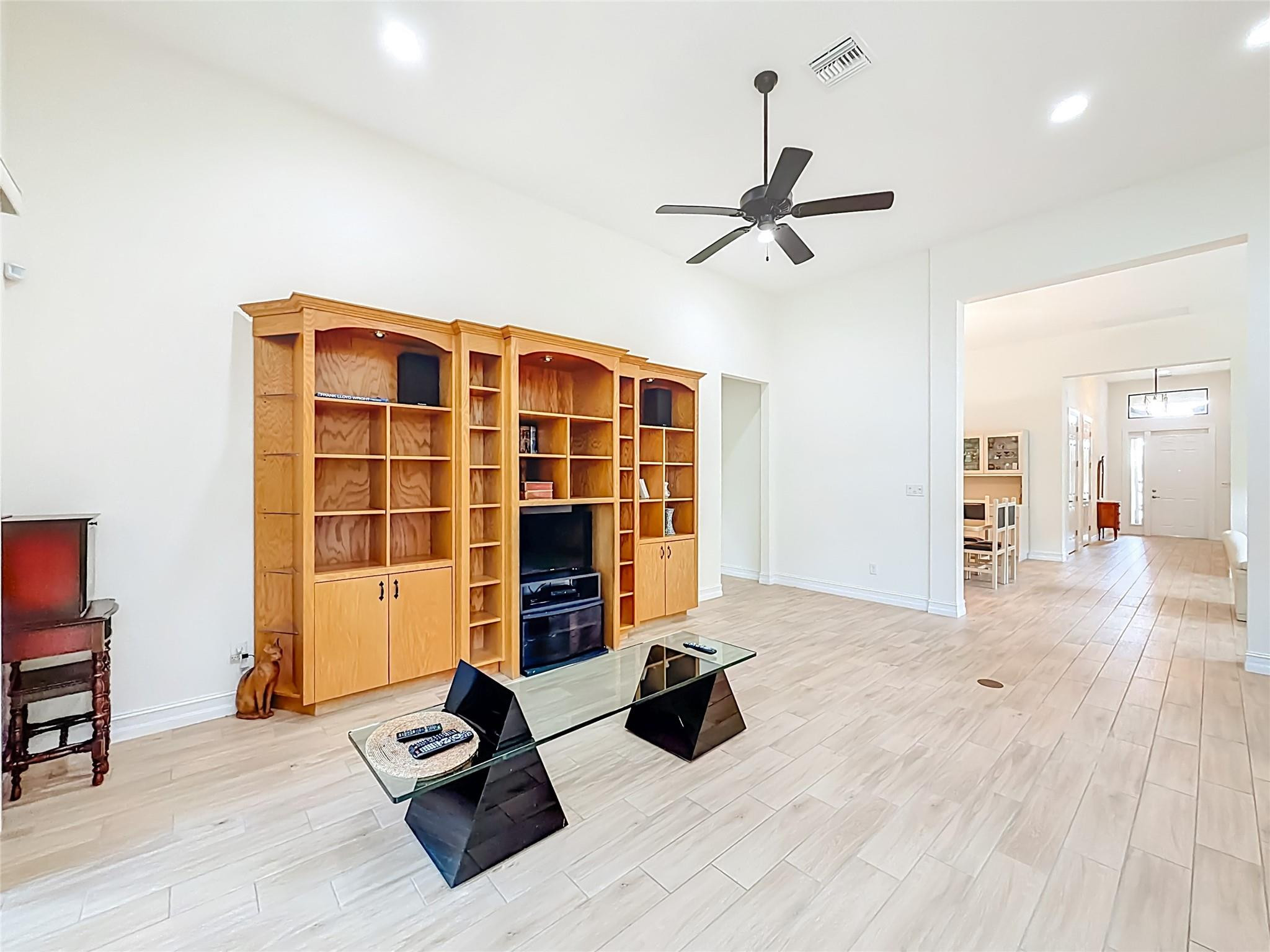 Parkland Royale 182-60 B - Residential