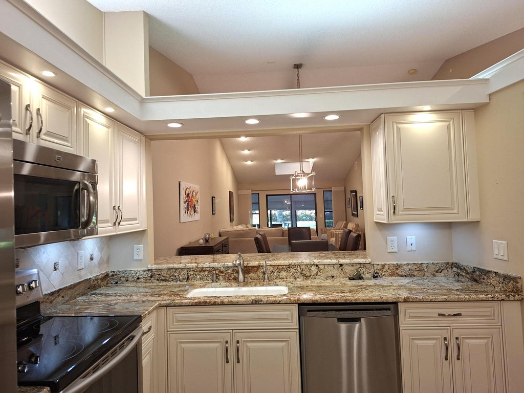 Photo of 5790 Kayla Drive #43B, Boynton Beach, FL 33437 (MLS # B26092429)
