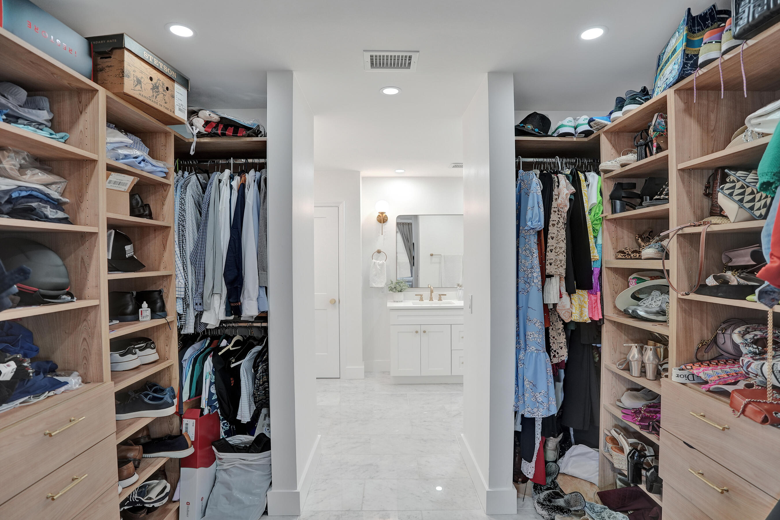 LAKE ESTATES - Residential