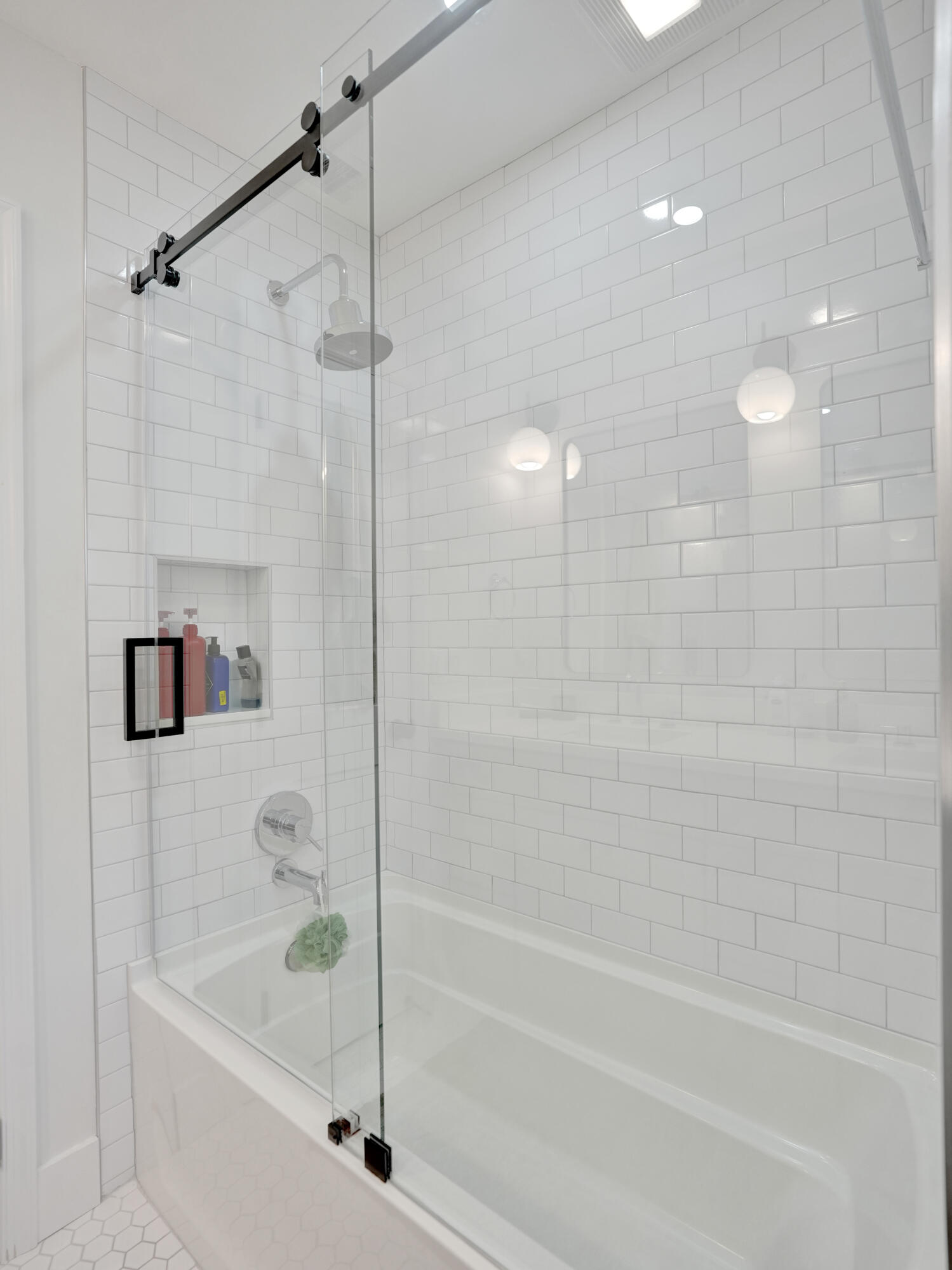 LAKE ESTATES - Residential