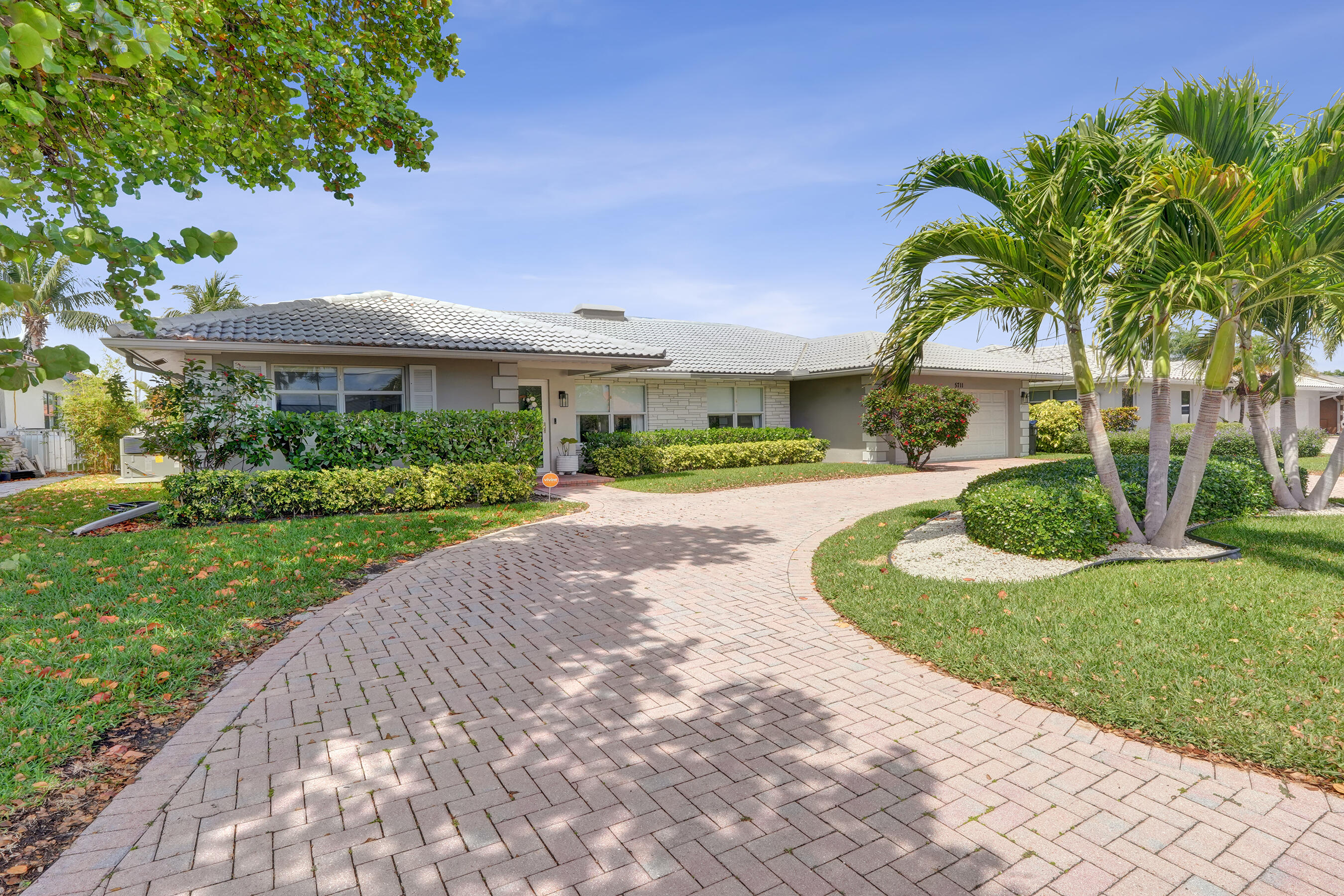 LAKE ESTATES - Residential