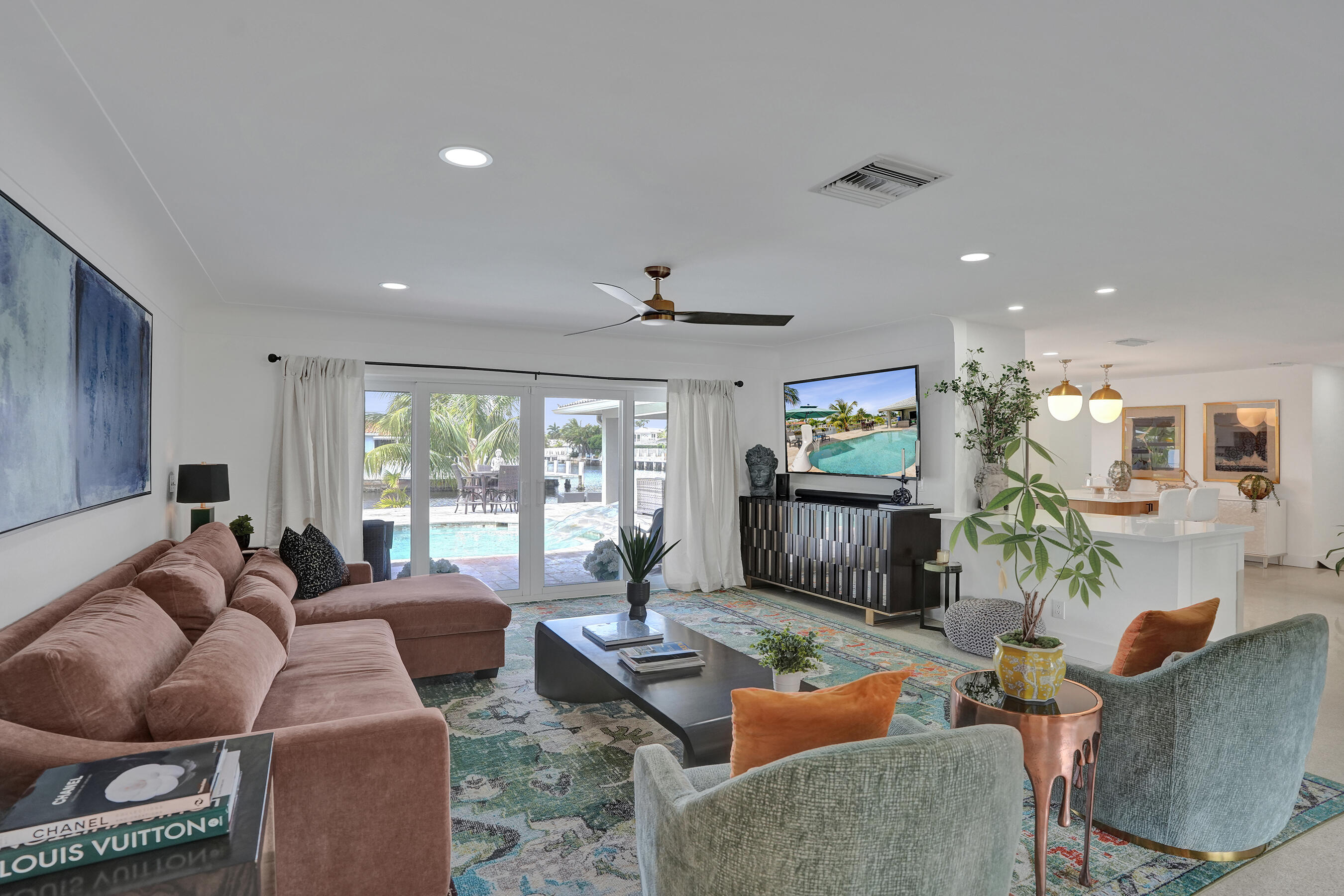 LAKE ESTATES - Residential