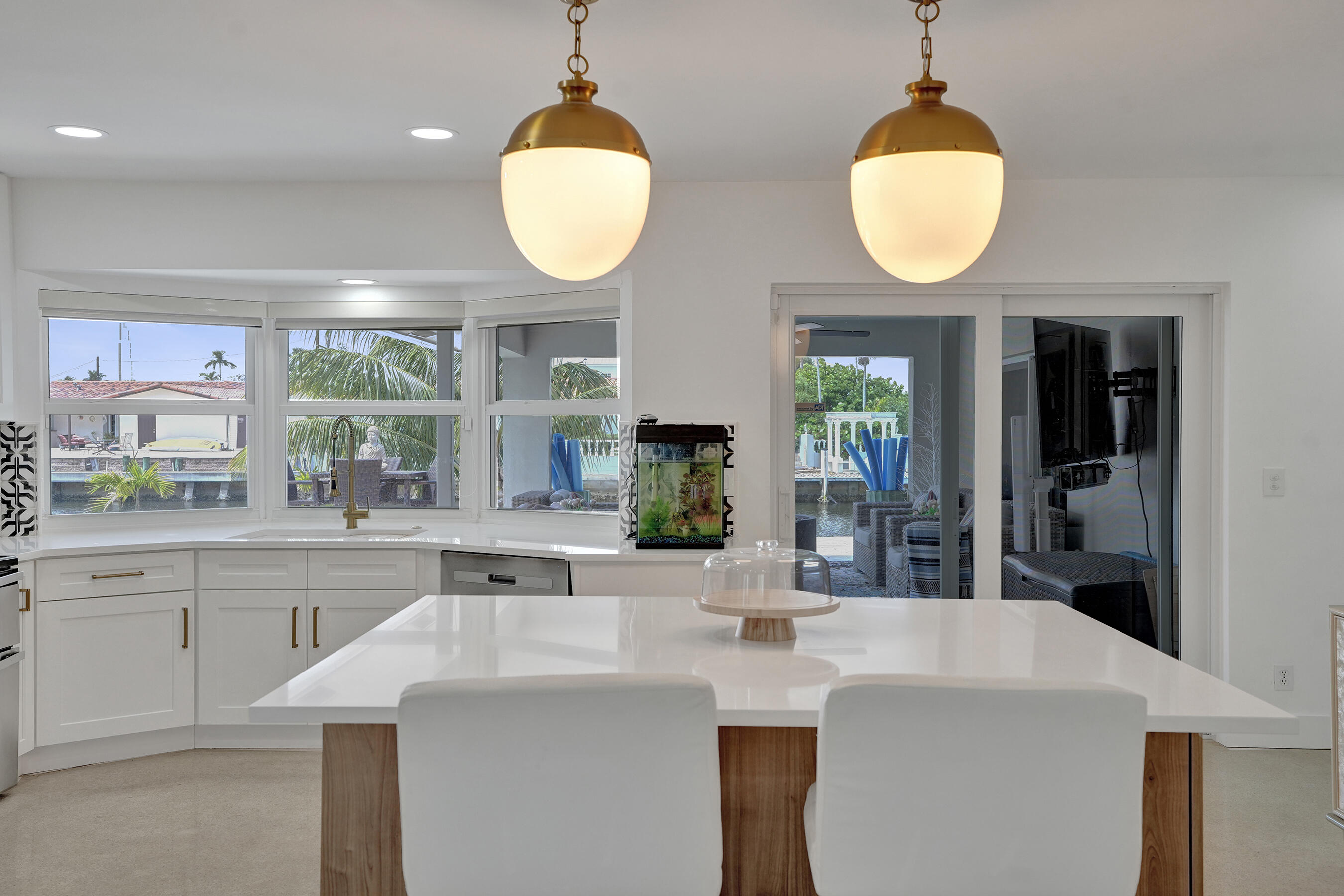 LAKE ESTATES - Residential