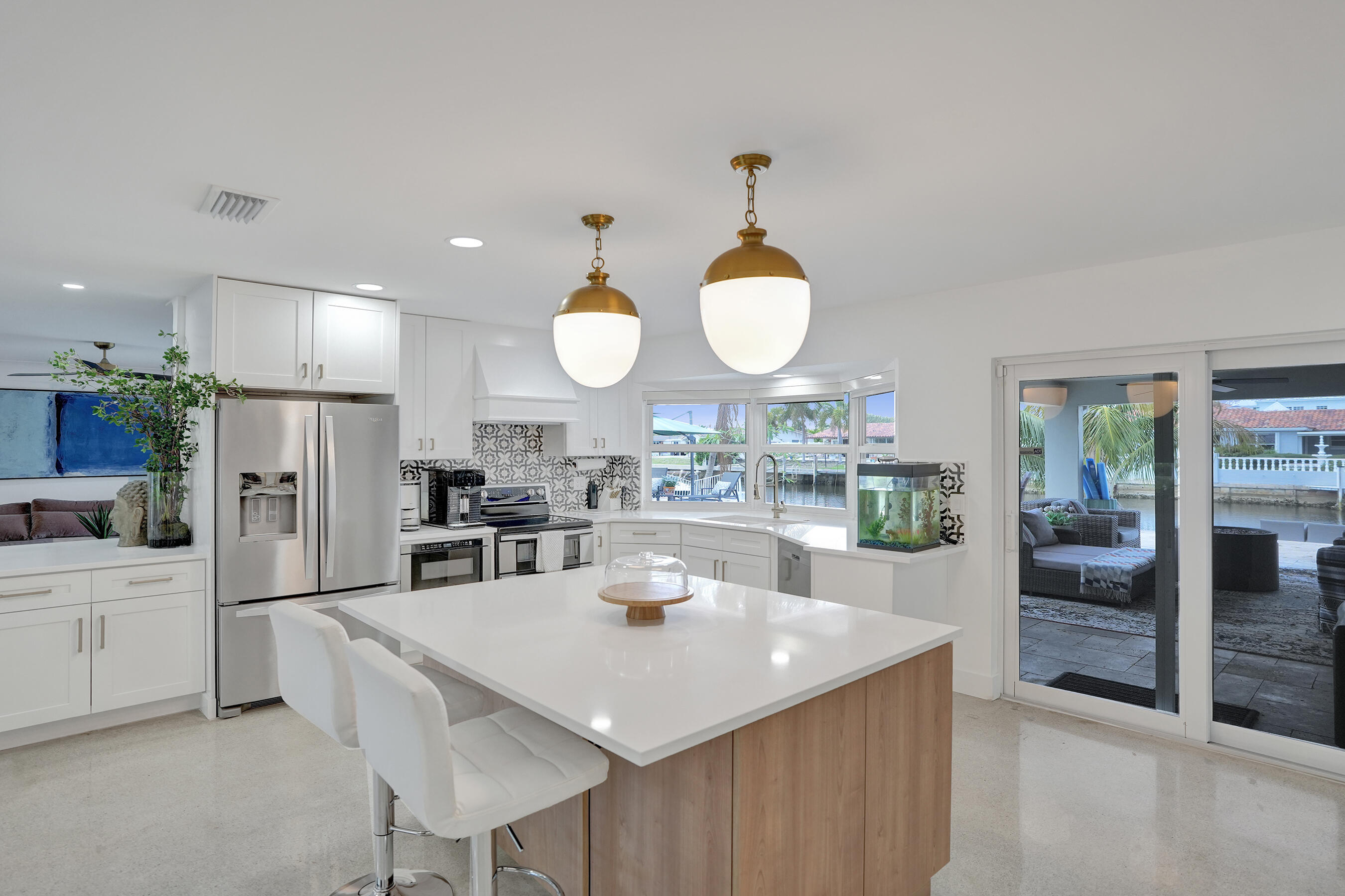 LAKE ESTATES - Residential