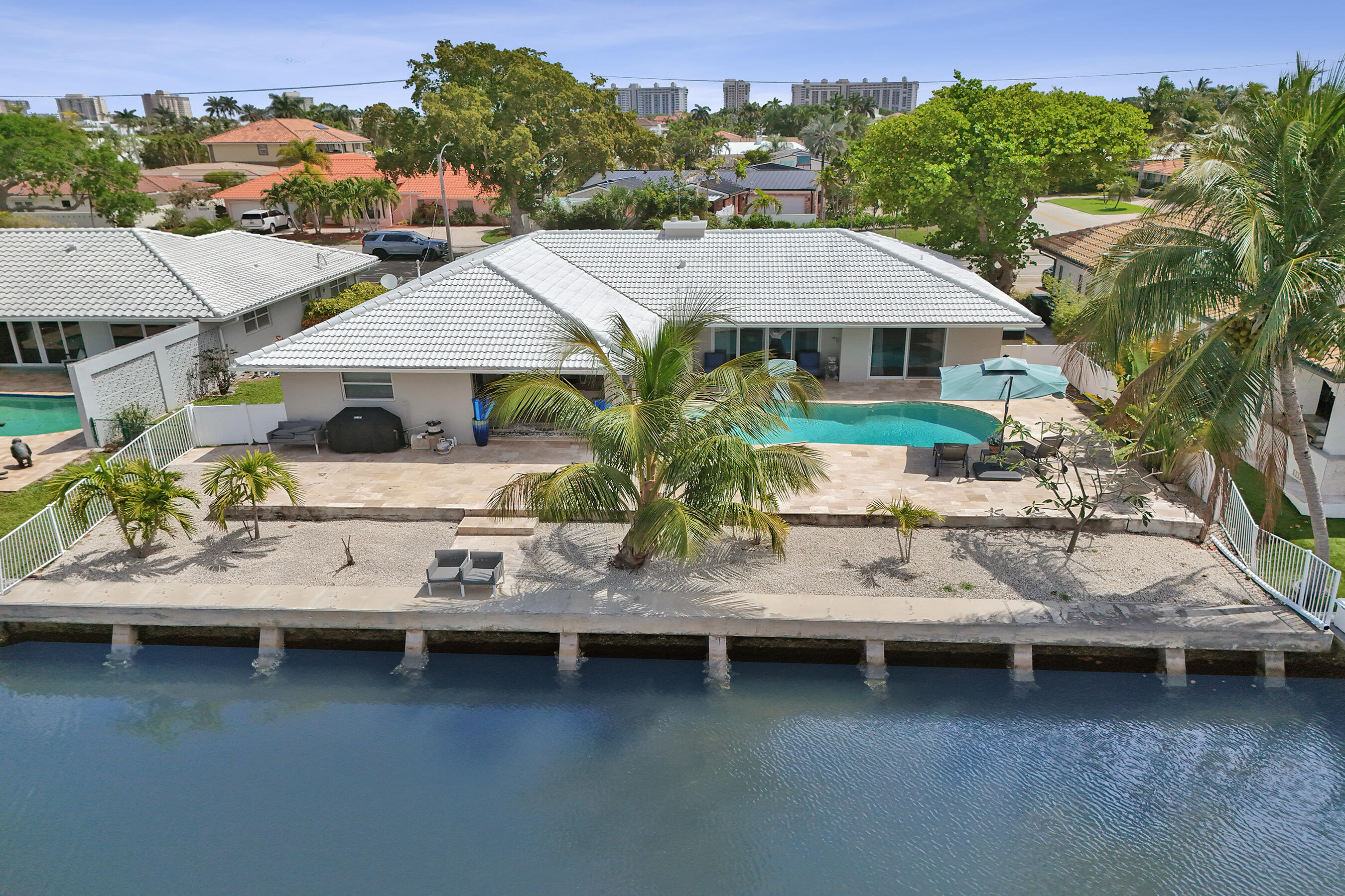 LAKE ESTATES - Residential