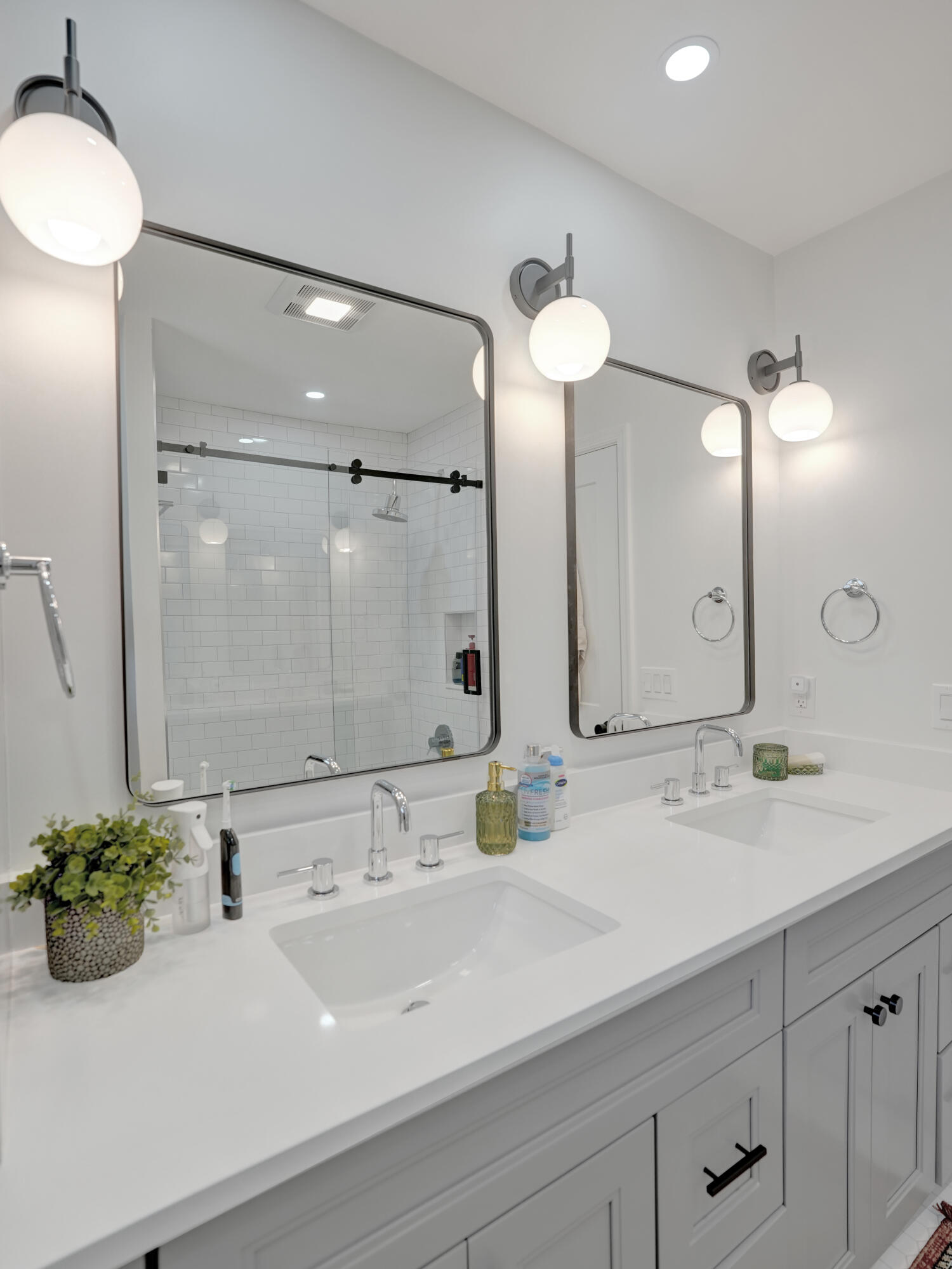 LAKE ESTATES - Residential