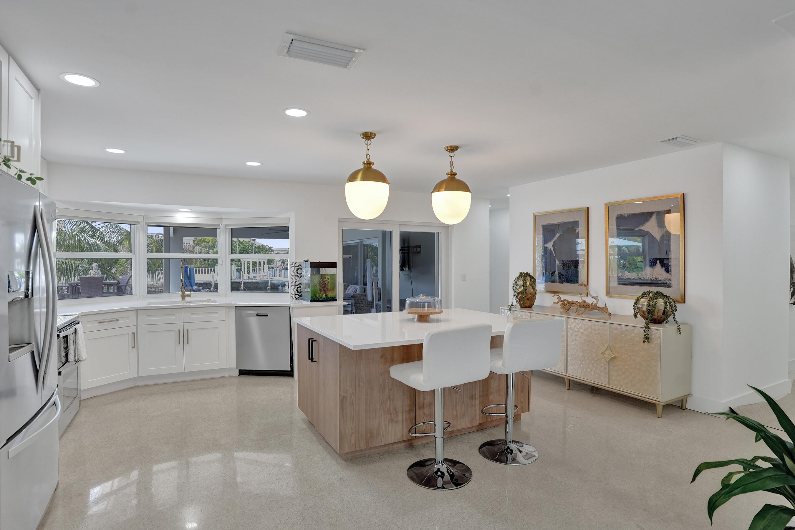 LAKE ESTATES - Residential