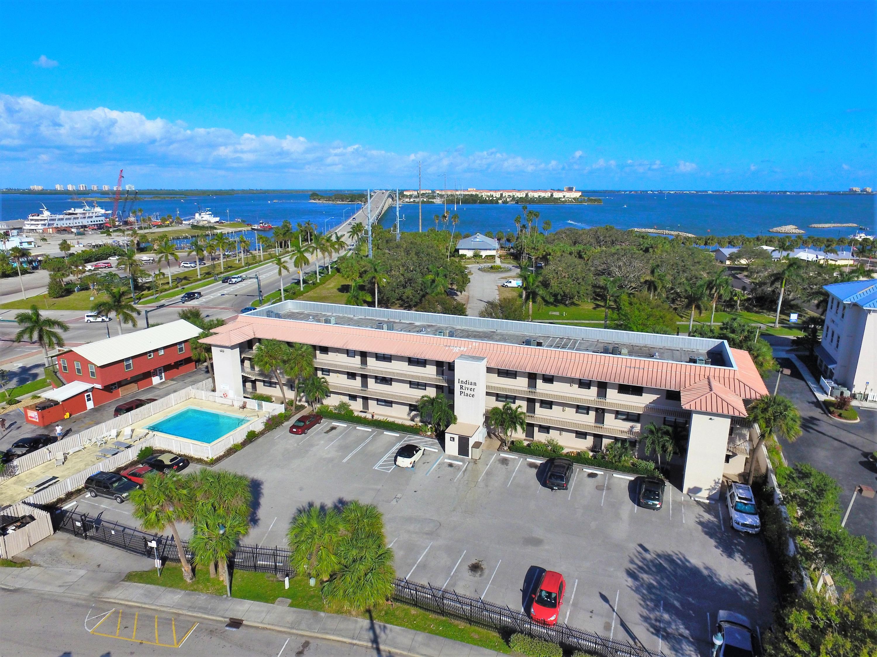 INDIAN RIVER PLACE, A CONDOMINIUM - Residential