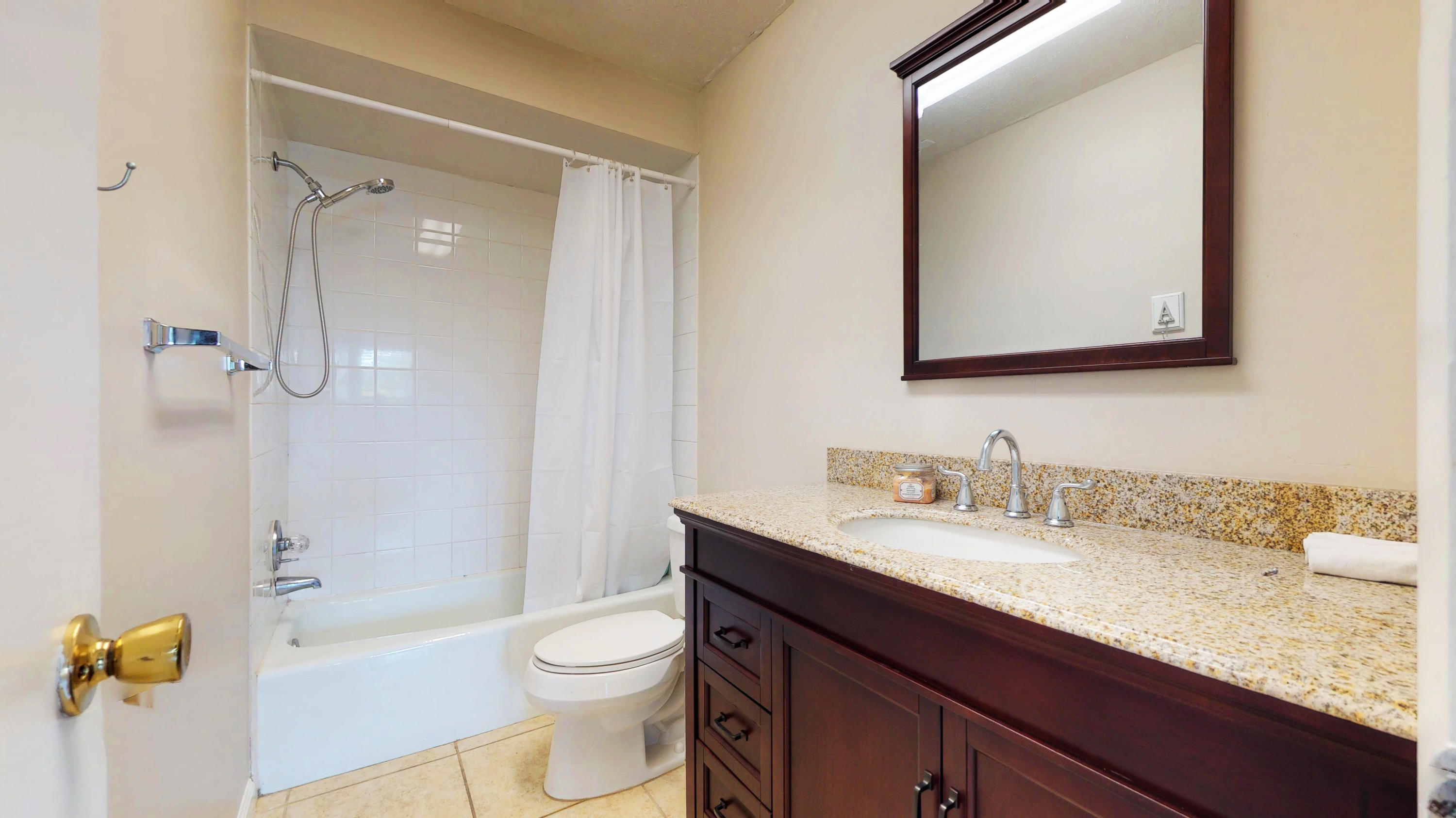 INDIAN RIVER PLACE, A CONDOMINIUM - Residential