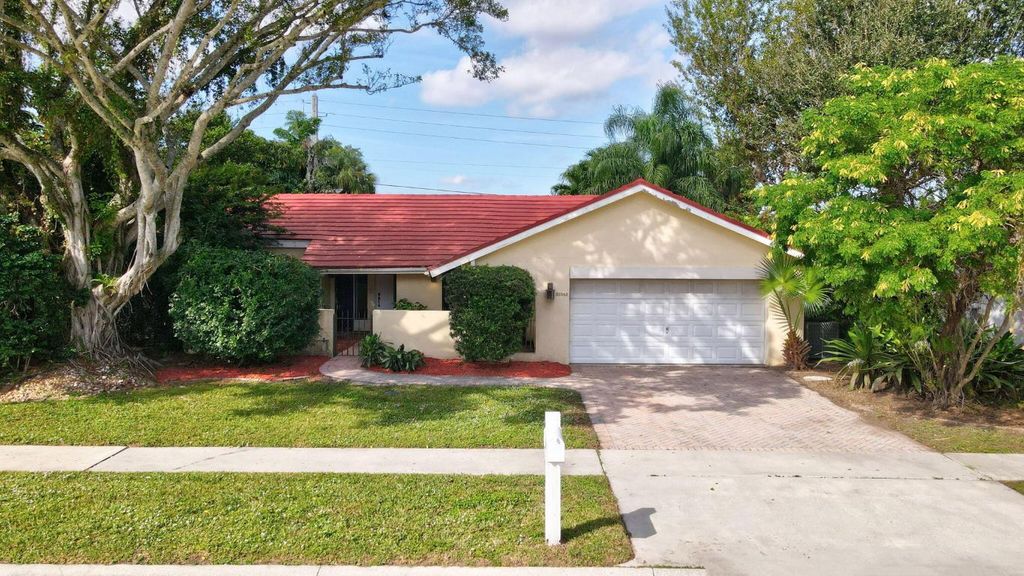 Photo of 21143 Escondido Way N, Boca Raton, FL 33433 (MLS # R11146558)