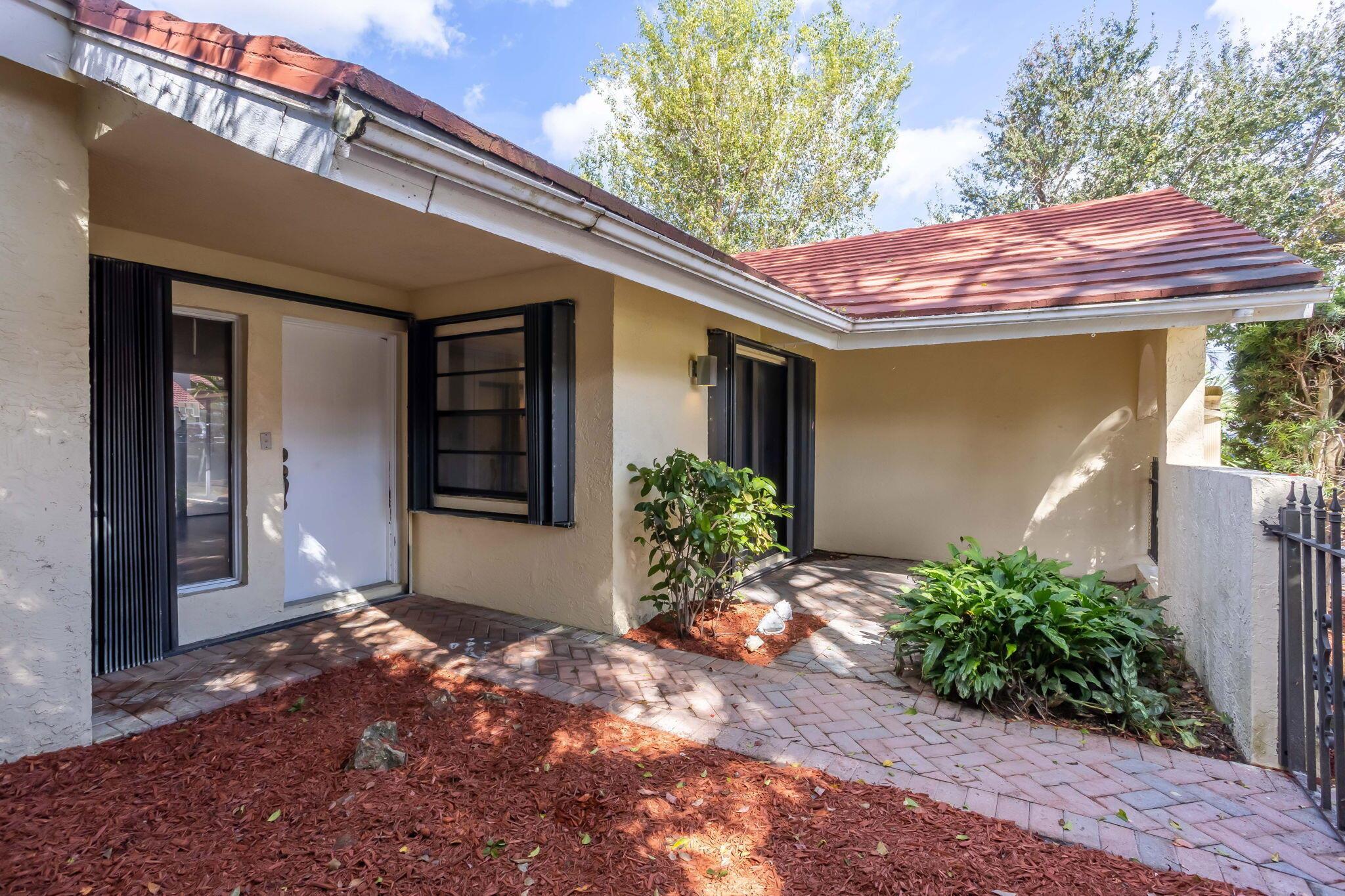 ESCONDIDO AT BOCA RATON 2 - Residential