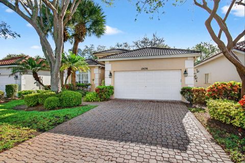 Townhomes and Villas with Garages For Sale in Palm Beach County, FL 30 12636 Via Ravenna Boynton Beach FL 33436