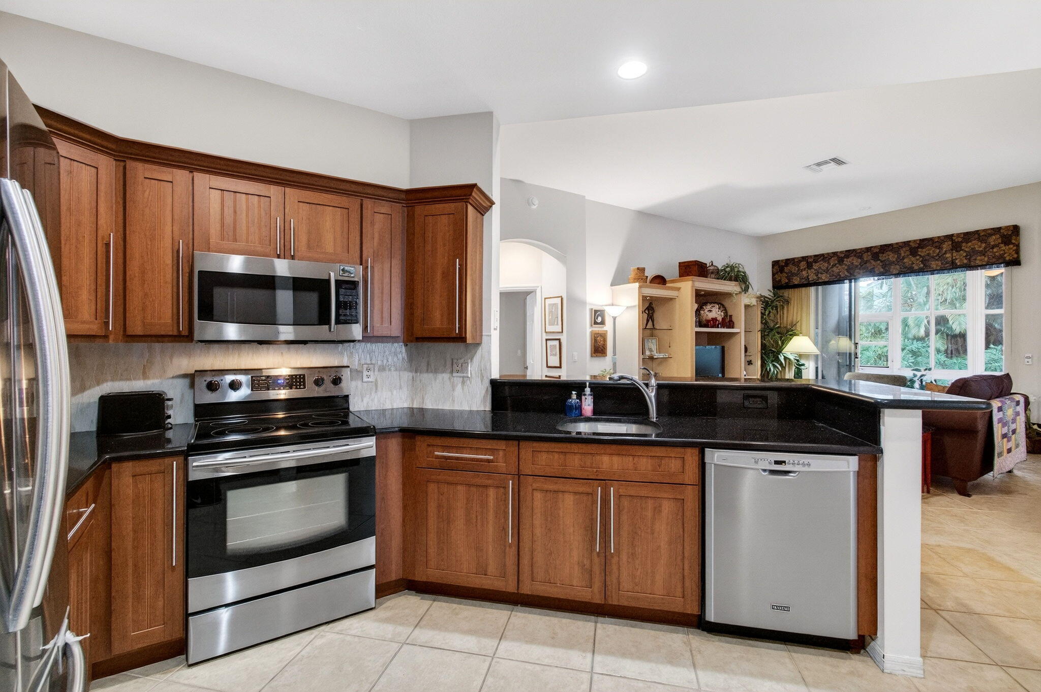 CORAL LAKES - Residential