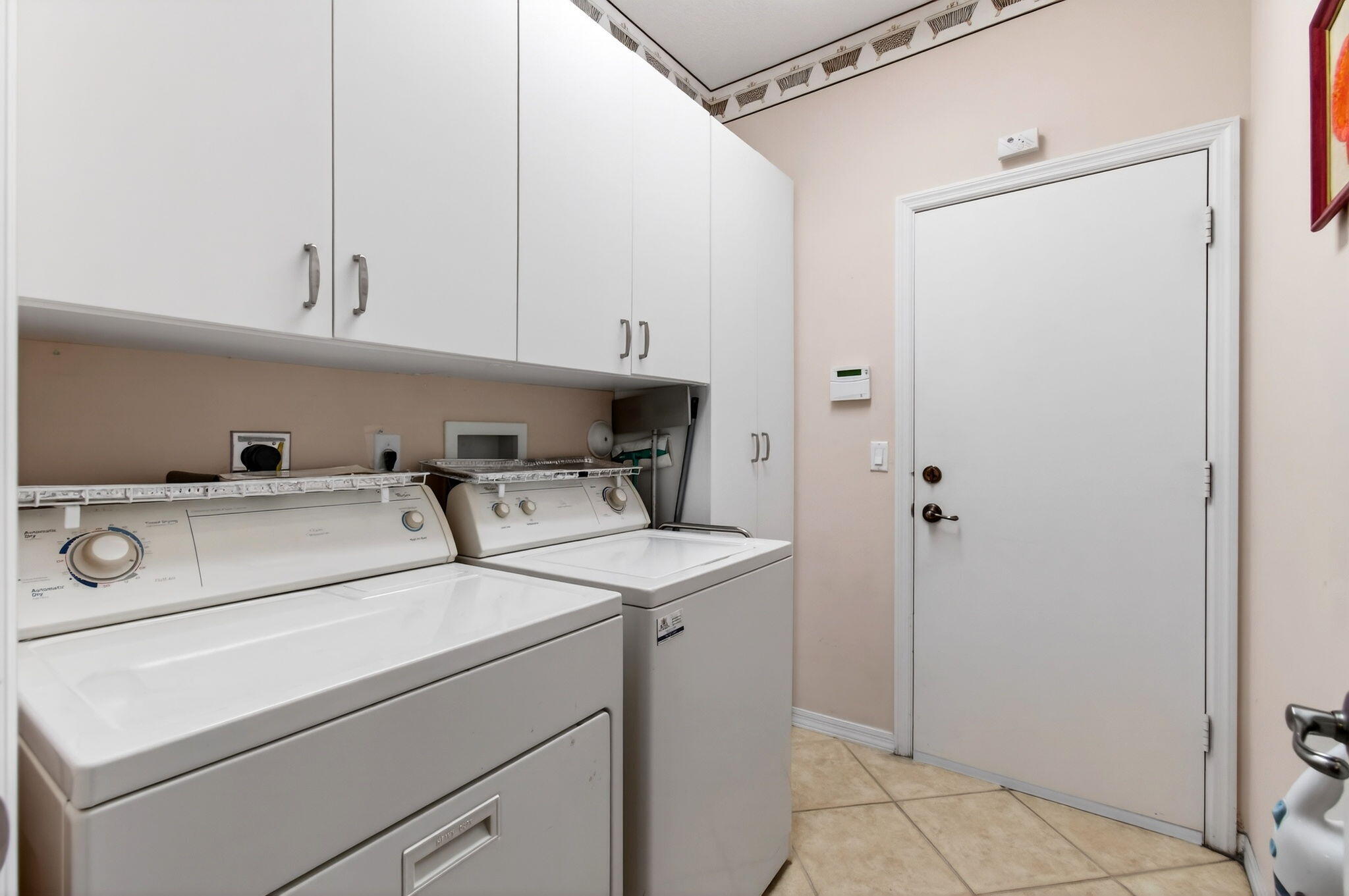 CORAL LAKES - Residential