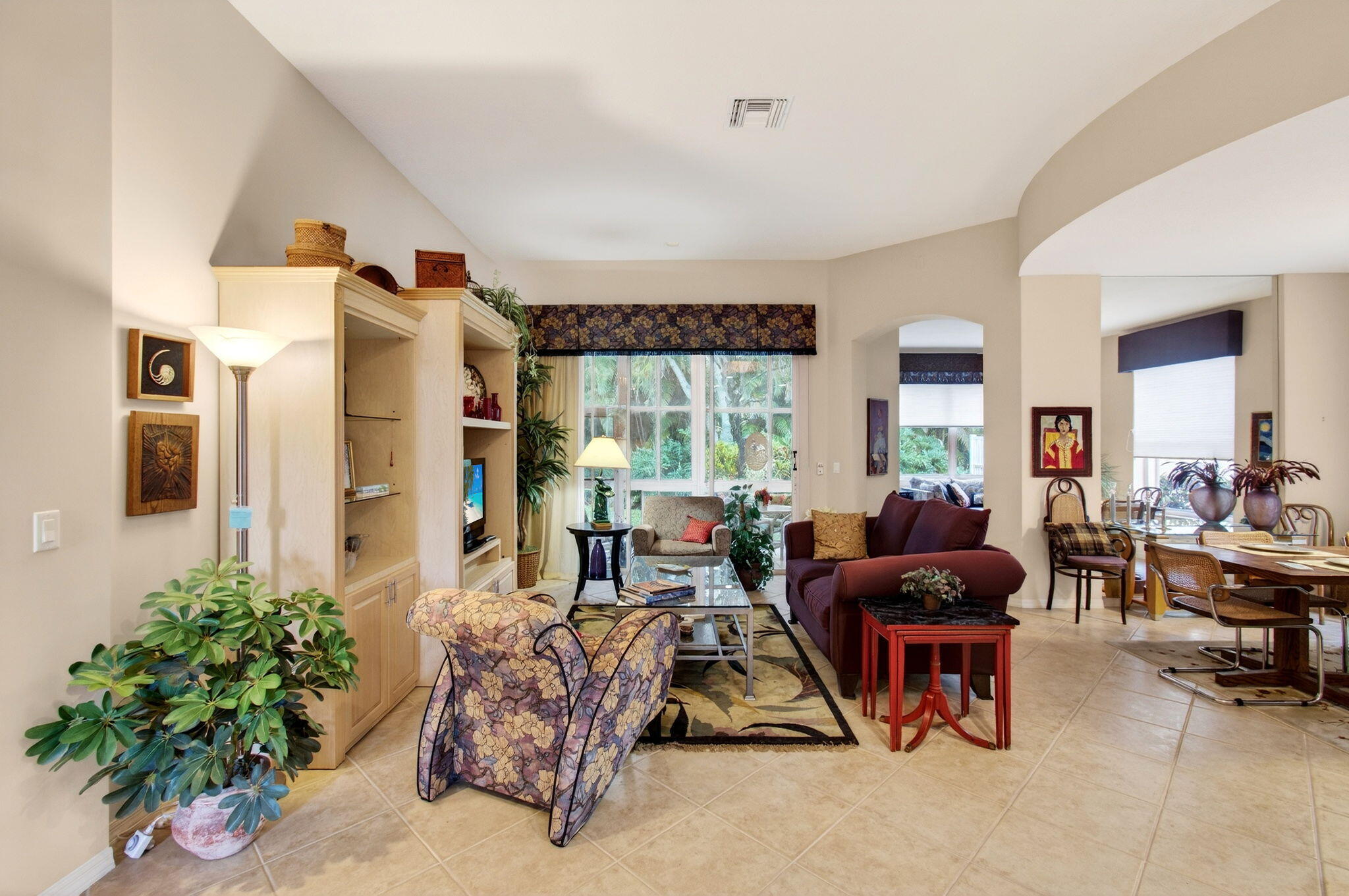 CORAL LAKES - Residential